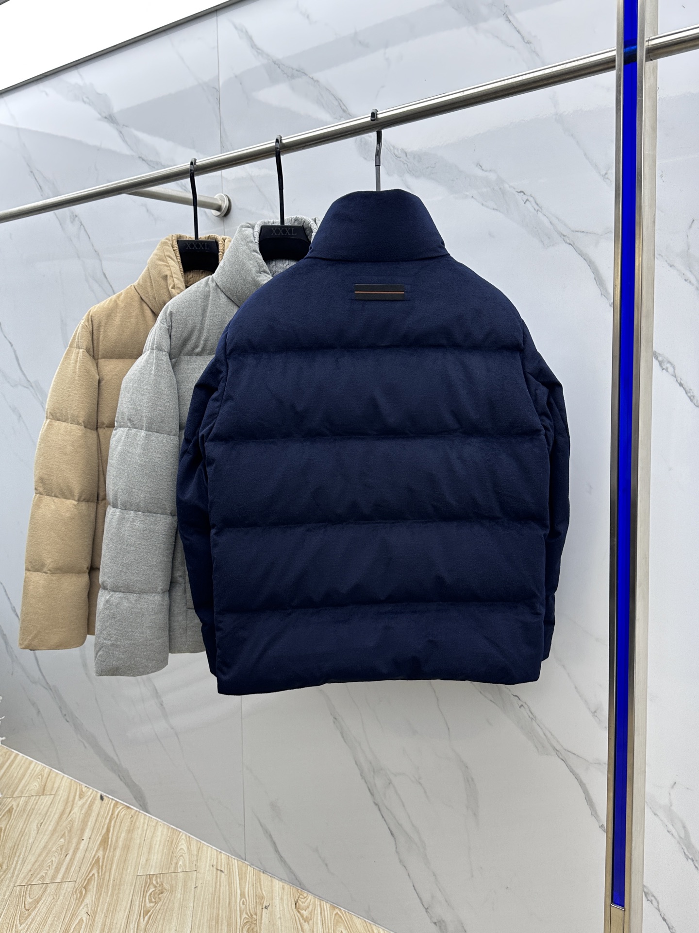 。🆕ZEGNA杰尼亚 羽绒服2025最新款时尚立领保暖羽绒外套.处处细节显工艺足够的高级 结构性剪裁的设