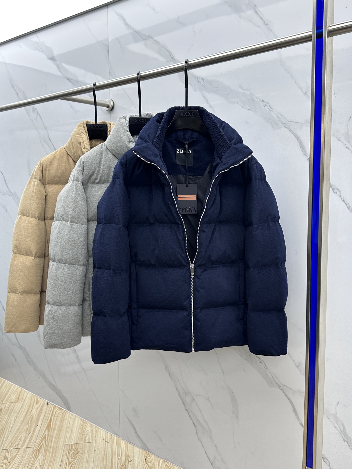 。🆕ZEGNA杰尼亚 羽绒服2025最新款时尚立领保暖羽绒外套.处处细节显工艺足够的高级 结构性剪裁的设
