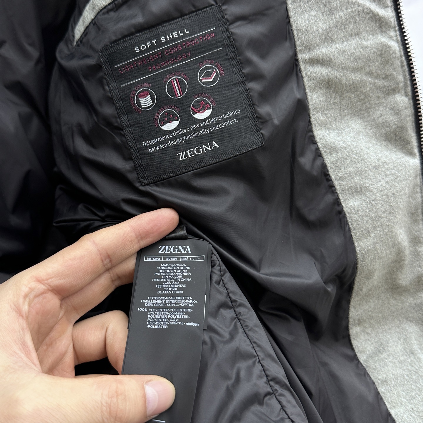 。🆕ZEGNA杰尼亚 羽绒服2025最新款时尚立领保暖羽绒外套.处处细节显工艺足够的高级 结构性剪裁的设