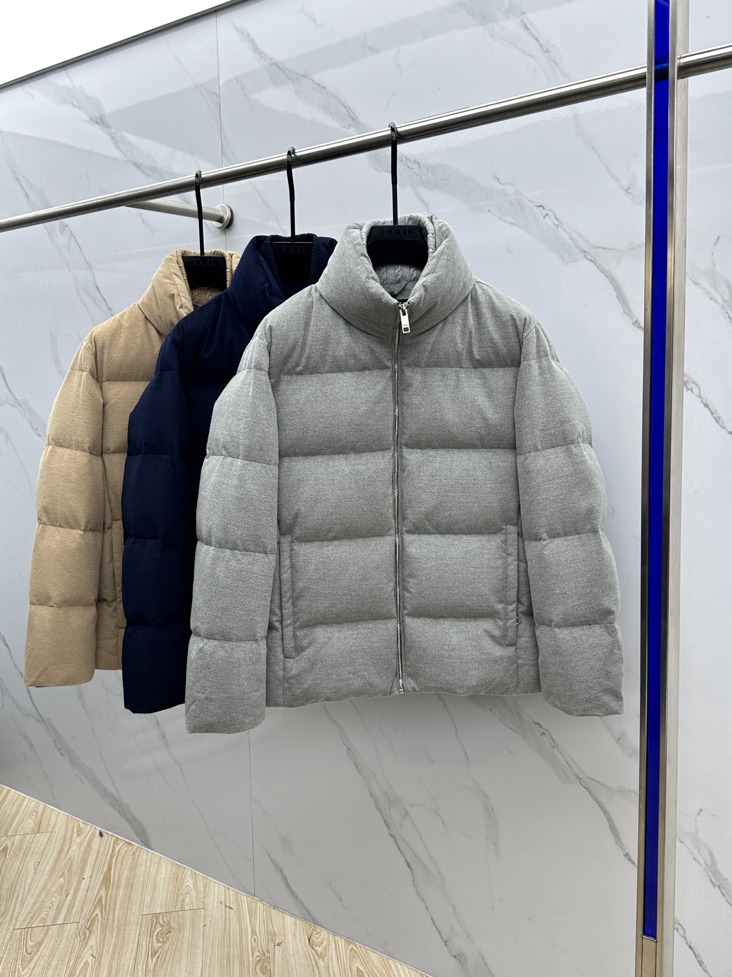 。🆕ZEGNA杰尼亚 羽绒服2025最新款时尚立领保暖羽绒外套.处处细节显工艺足够的高级 结构性剪裁的设