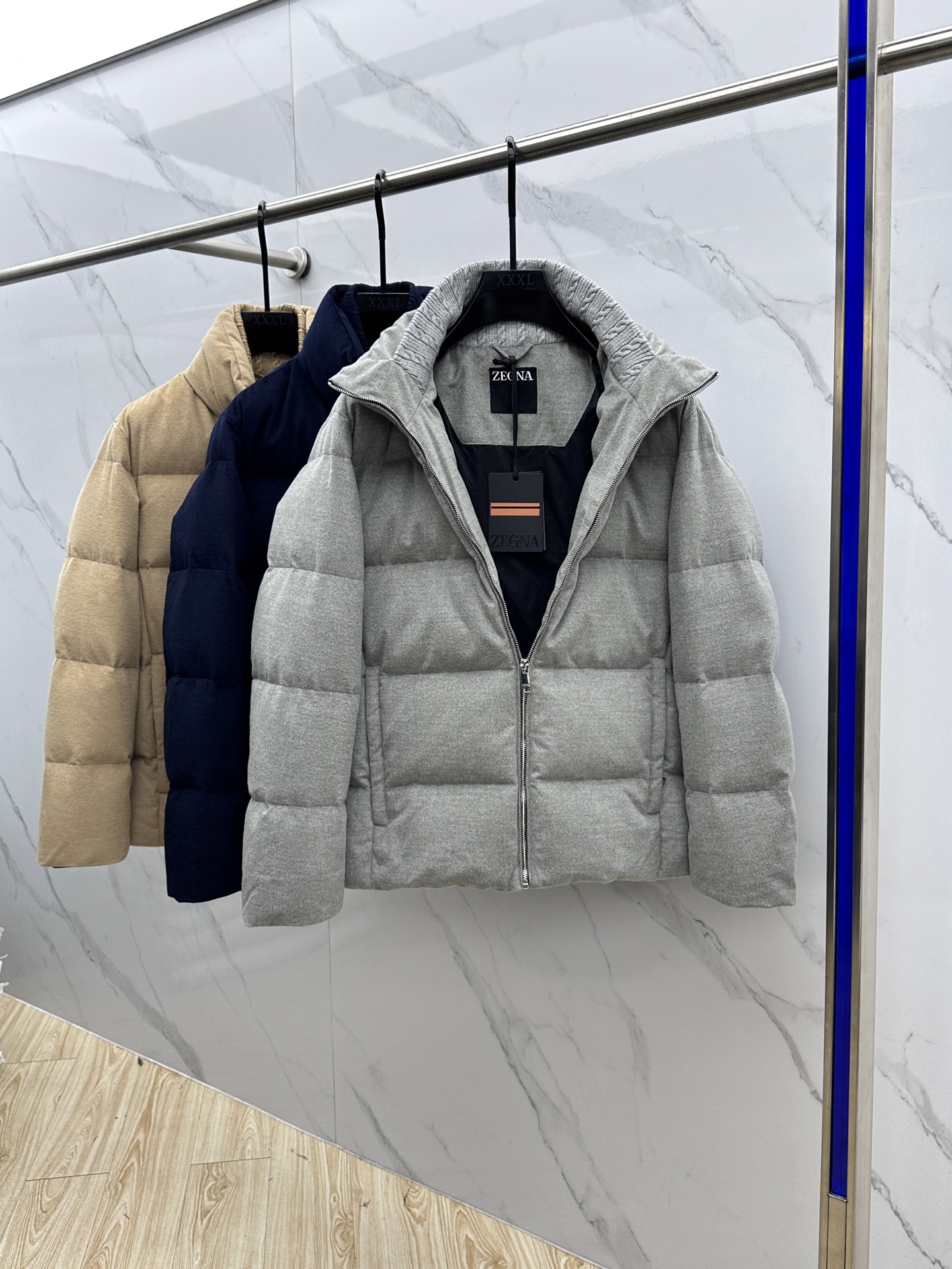 。🆕ZEGNA杰尼亚 羽绒服2025最新款时尚立领保暖羽绒外套.处处细节显工艺足够的高级 结构性剪裁的设