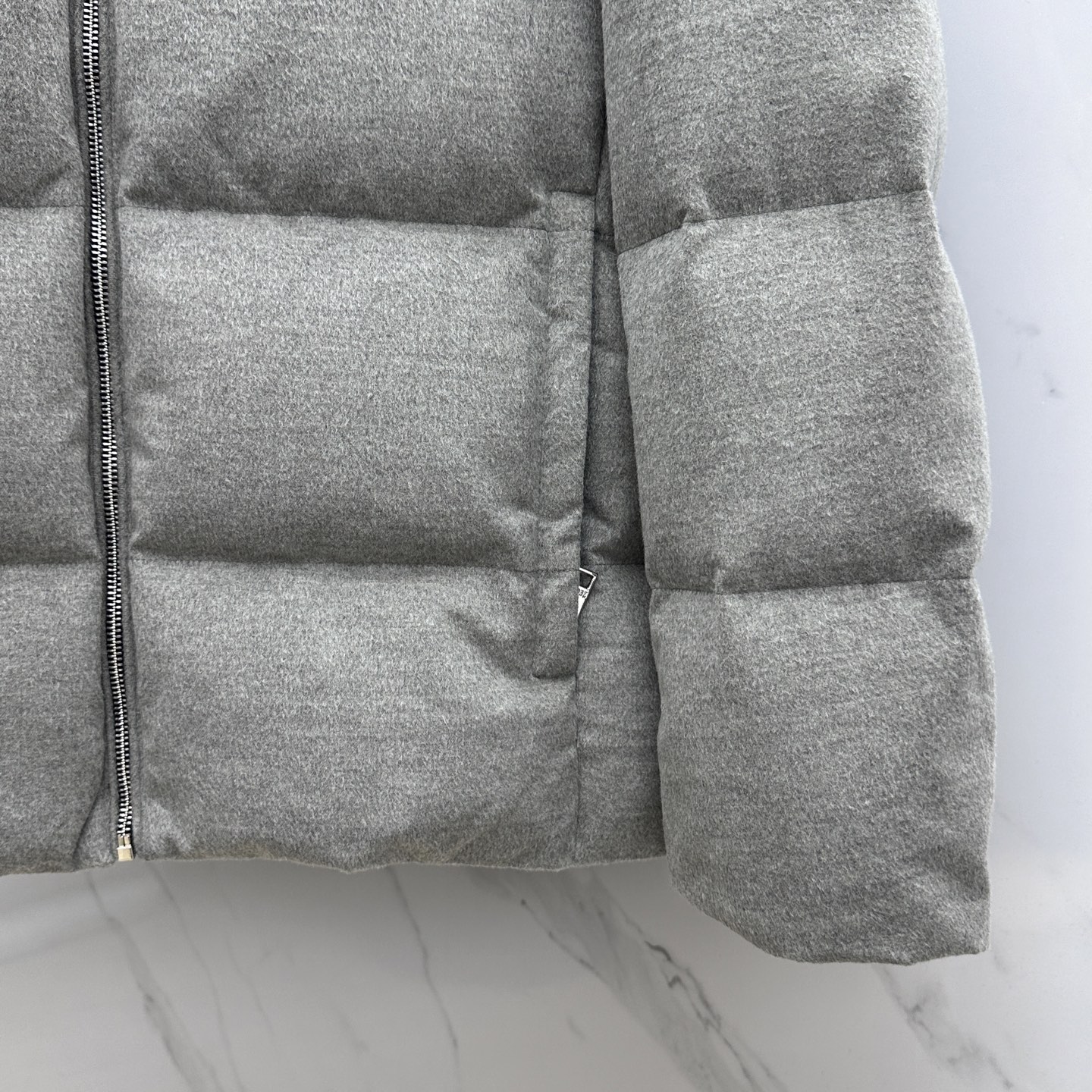 。🆕ZEGNA杰尼亚 羽绒服2025最新款时尚立领保暖羽绒外套.处处细节显工艺足够的高级 结构性剪裁的设