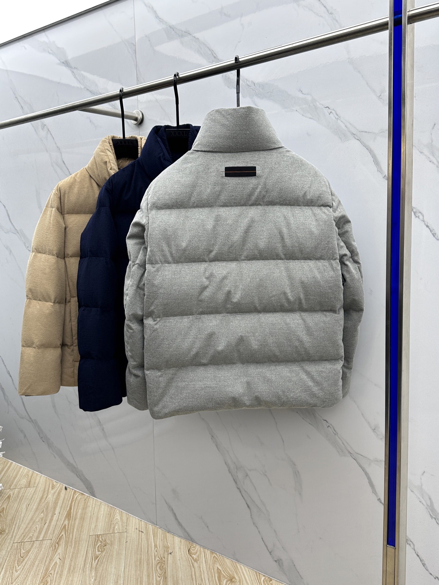 。🆕ZEGNA杰尼亚 羽绒服2025最新款时尚立领保暖羽绒外套.处处细节显工艺足够的高级 结构性剪裁的设