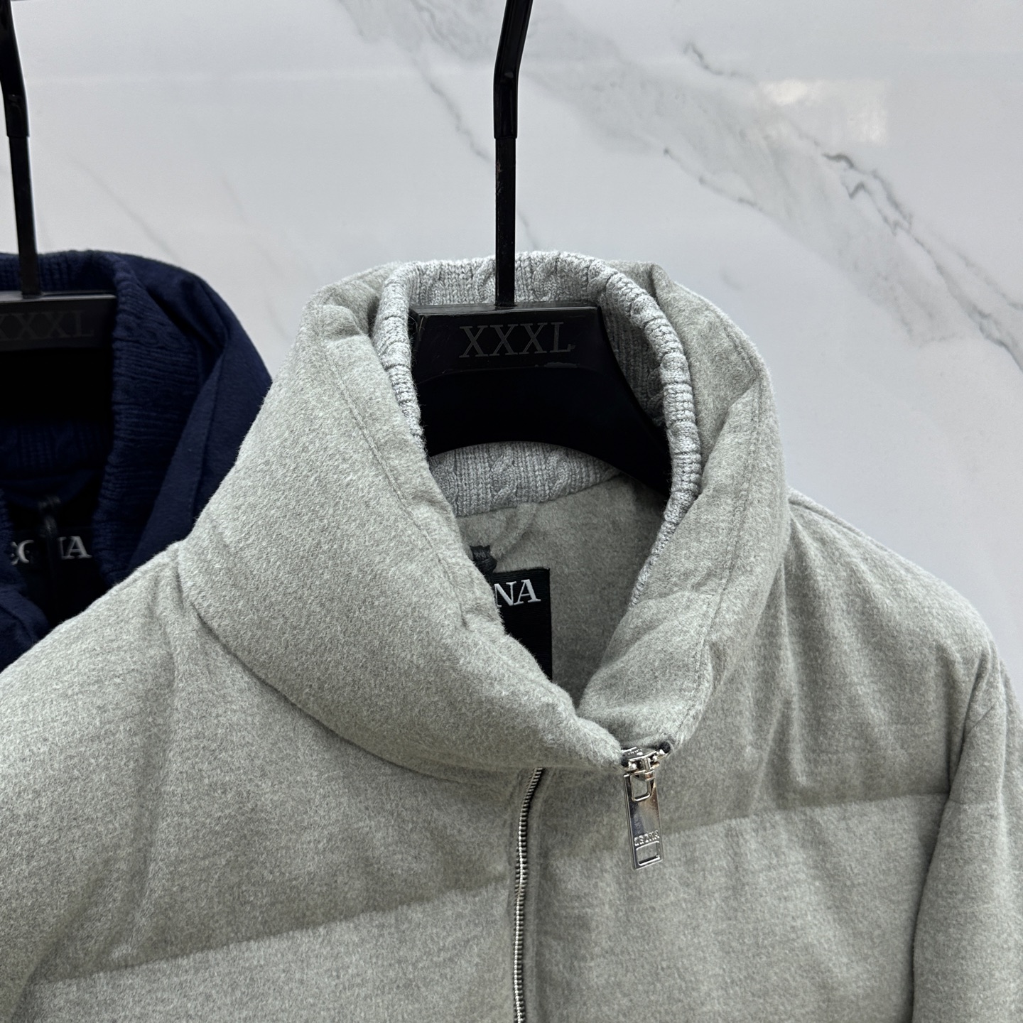 。🆕ZEGNA杰尼亚 羽绒服2025最新款时尚立领保暖羽绒外套.处处细节显工艺足够的高级 结构性剪裁的设