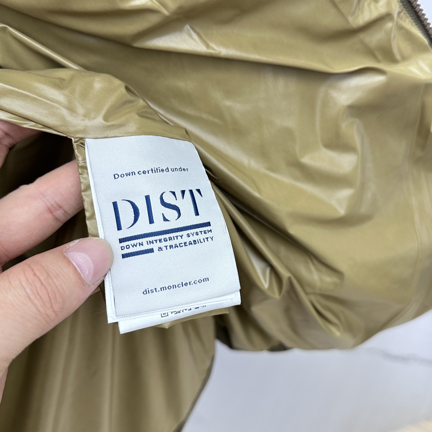 🆕Moncler蒙口 2025ss秋冬新款时尚休闲立领羽绒外套，胸口经典logo爆款羽绒服，90#白鹅绒