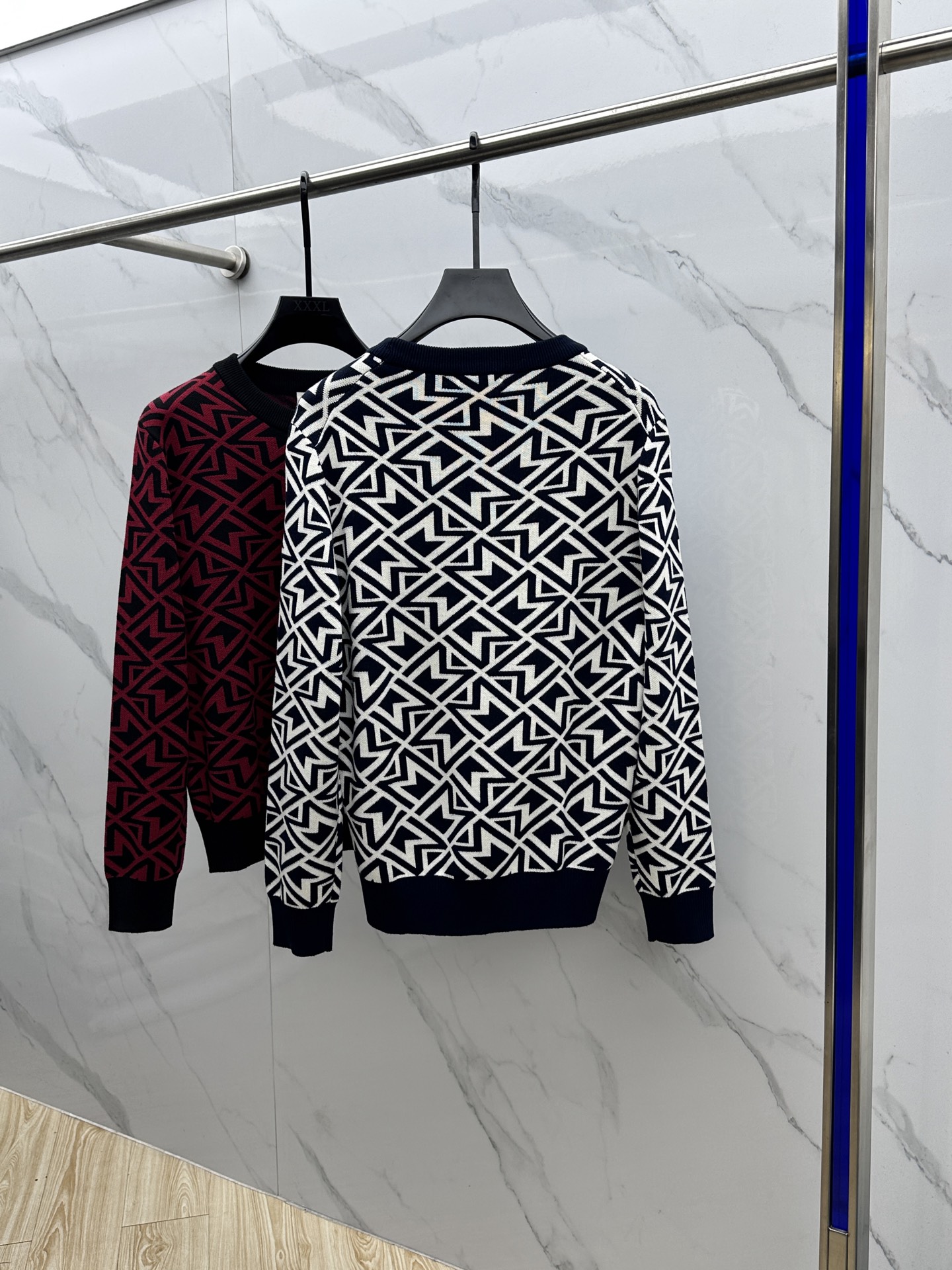 🆕Moncler蒙口 2025ss秋冬满身提花新款简约圆领针织羊毛衫，精致工艺面料，顶级元素融合打造，经