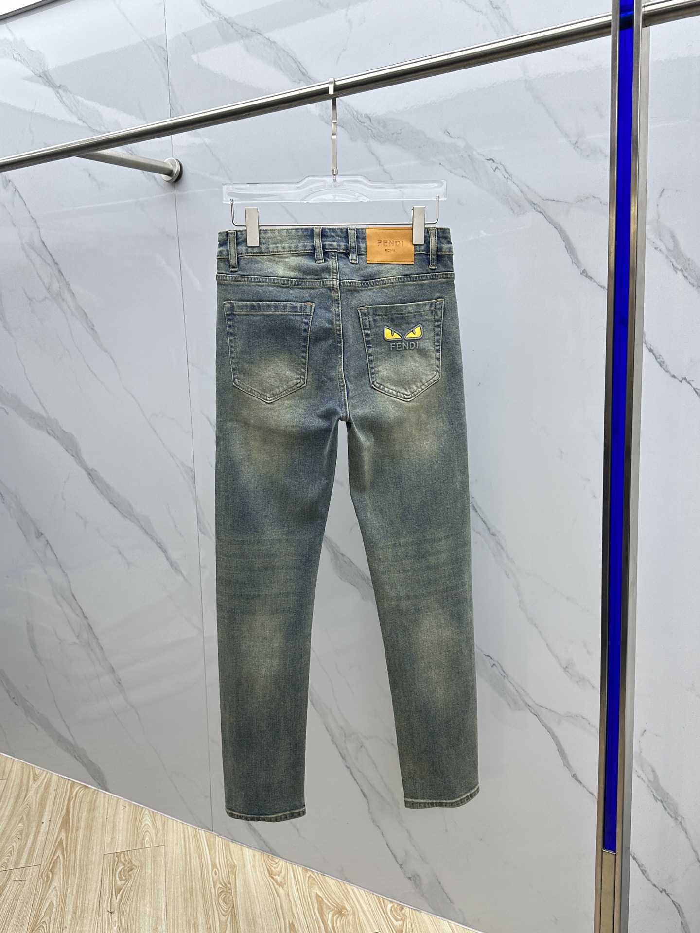 🆕Fendi芬迪 🔥高端定制、2025早秋最新款牛仔裤 柜台同步发售 原版定制复刻 客供五金辅料 原单品