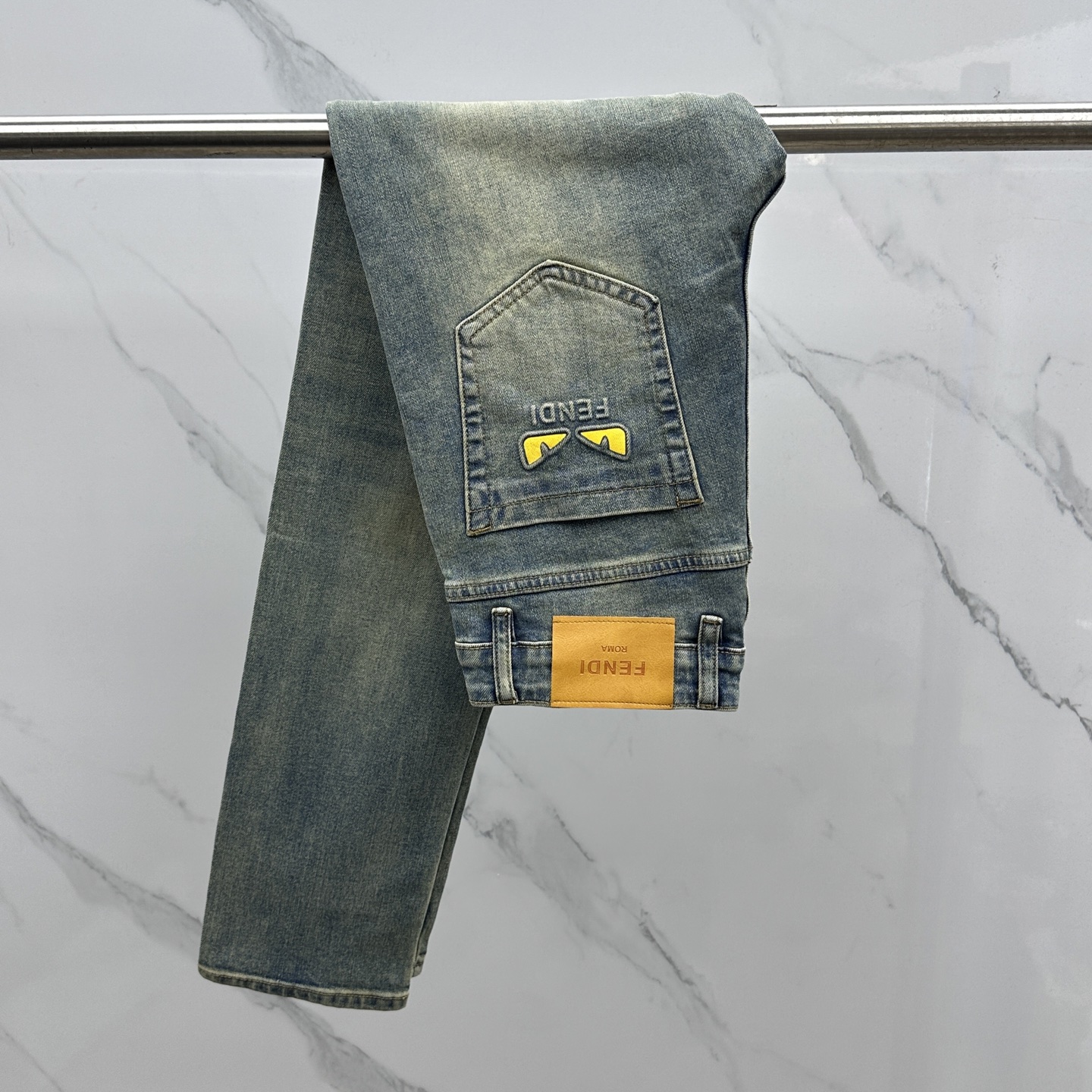 🆕Fendi芬迪 🔥高端定制、2025早秋最新款牛仔裤 柜台同步发售 原版定制复刻 客供五金辅料 原单品