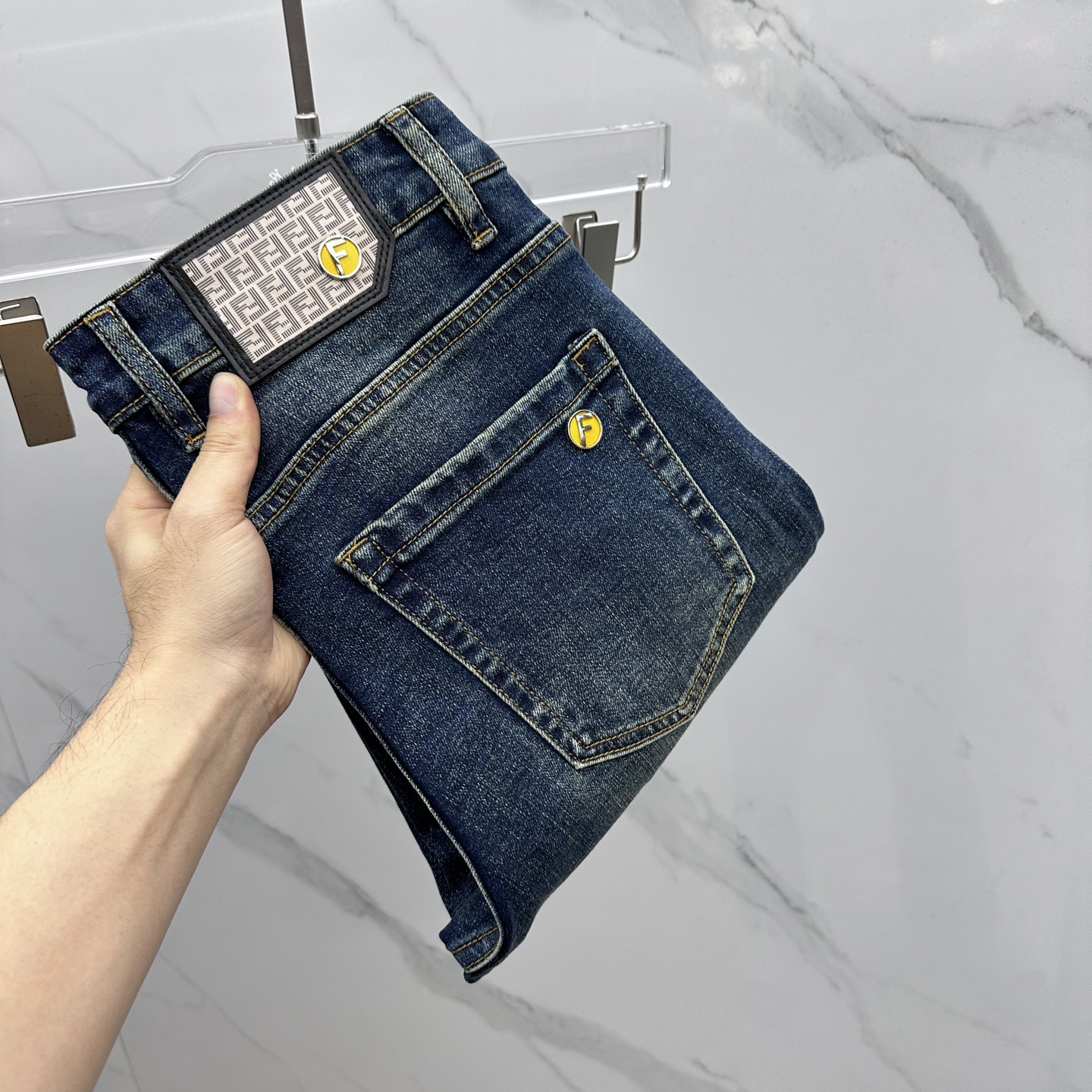 🆕Fendi芬迪 🔥高端定制、2025早秋最新款牛仔裤 柜台同步发售 原版定制复刻 客供五金辅料 原单品