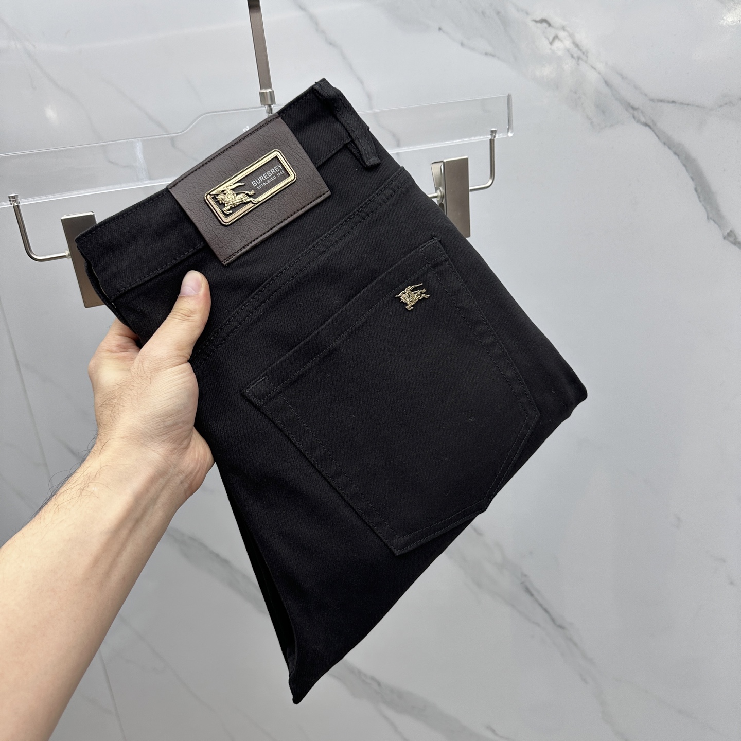 🆕Burberry巴宝莉 🔥高端定制、2025早秋最新款牛仔裤 柜台同步发售 原版定制复刻 客供五金辅料