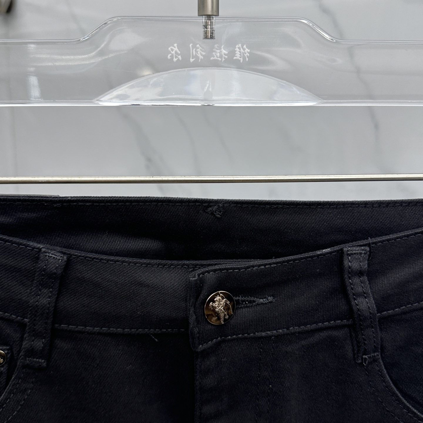 🆕Burberry巴宝莉 🔥高端定制、2025早秋最新款牛仔裤 柜台同步发售 原版定制复刻 客供五金辅料