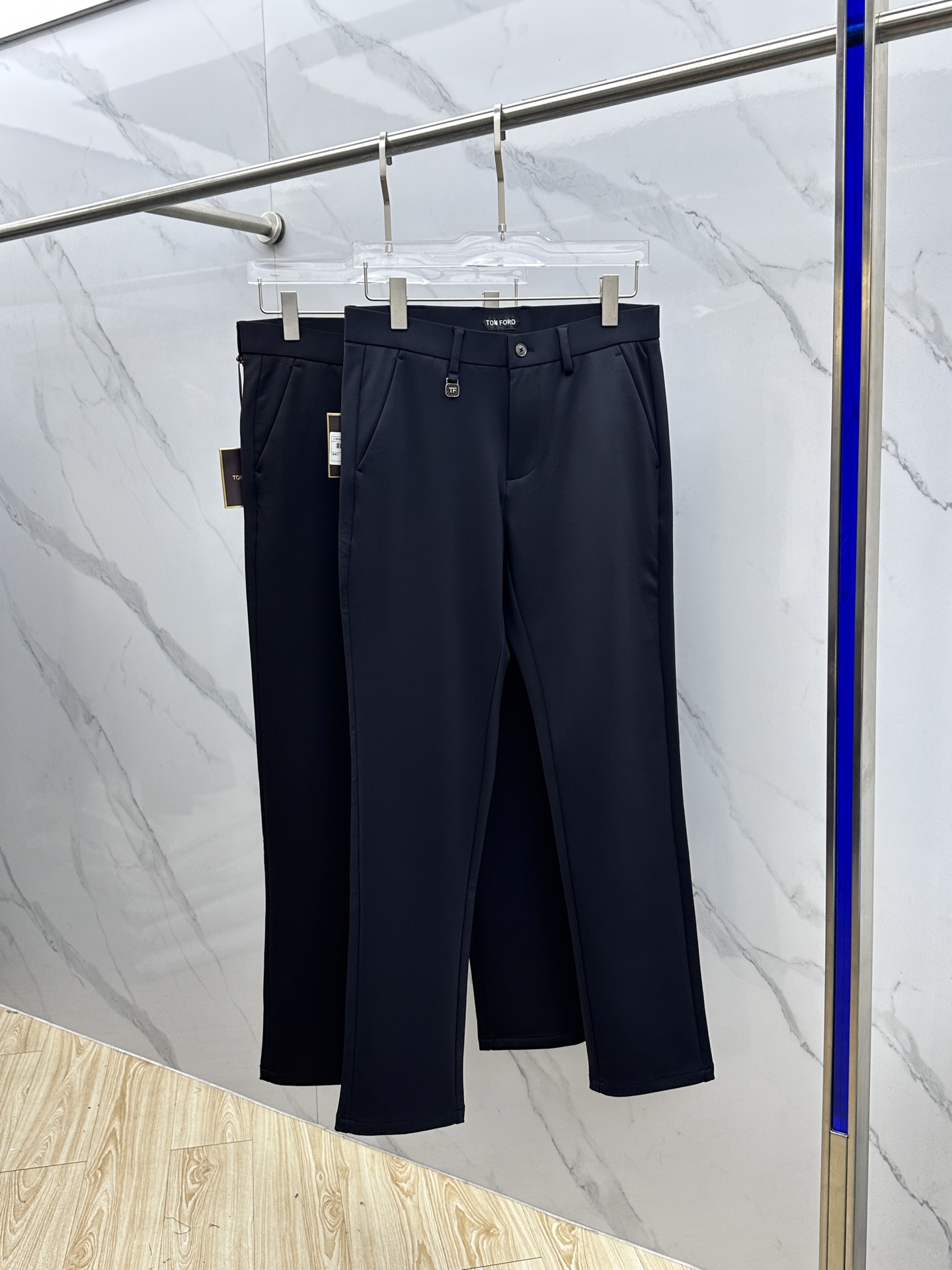 🆕TOM FORD 2025秋冬新品休闲裤西裤，官网同步发售，裤身工艺设计，定制五金辅料、面料定制，代工