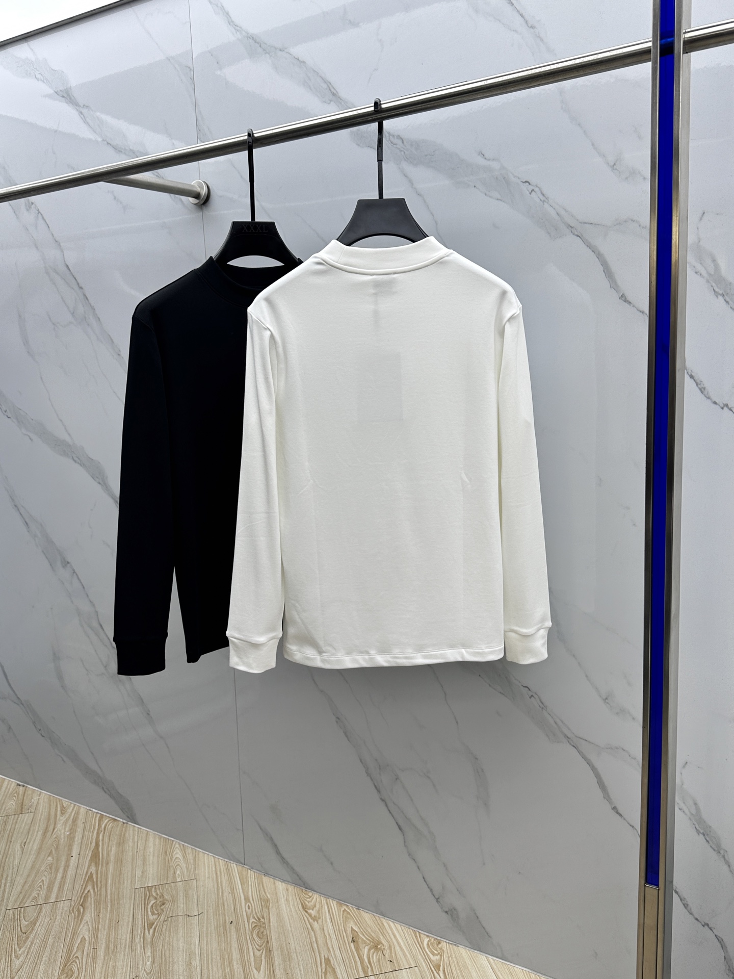 🆕Burberry巴宝莉 25FW秋冬新款 立体刺绣男士衫#把重心都放在了面料上，表面清晰可见的细格肌理