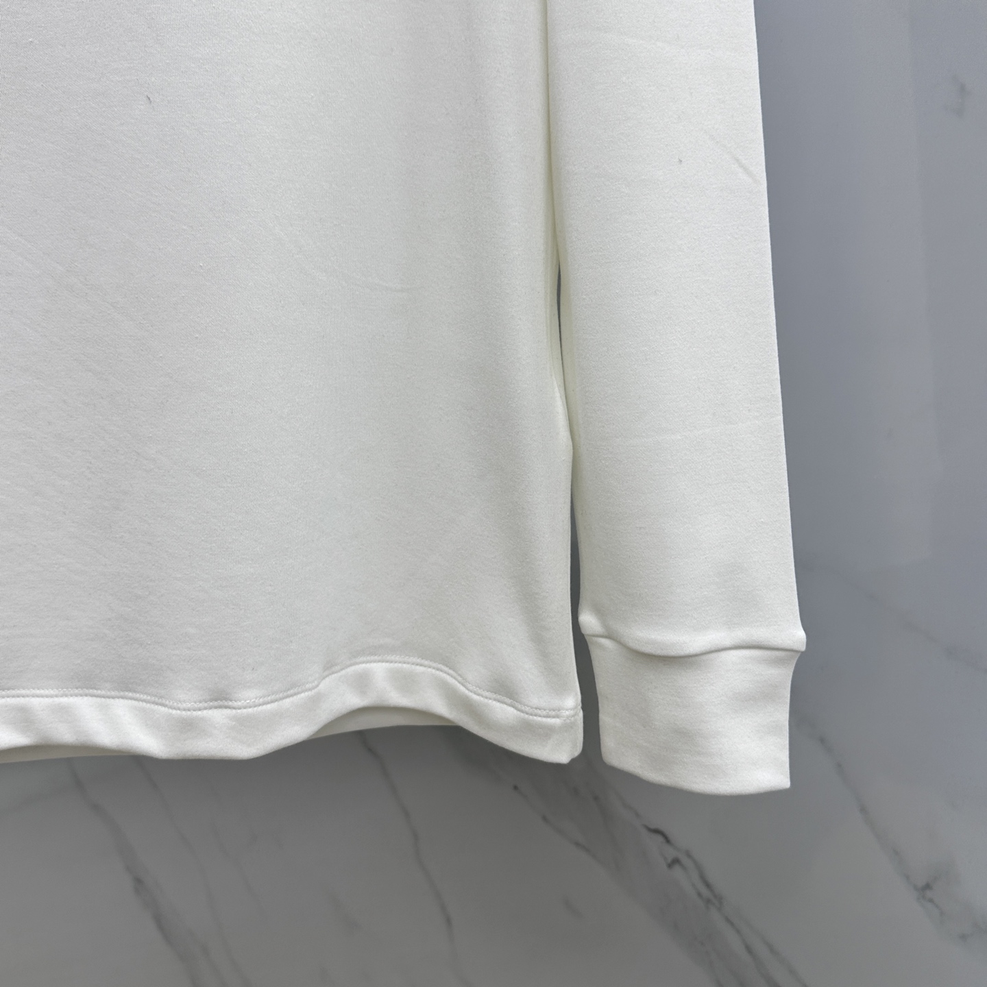 🆕Burberry巴宝莉 25FW秋冬新款 立体刺绣男士衫#把重心都放在了面料上，表面清晰可见的细格肌理