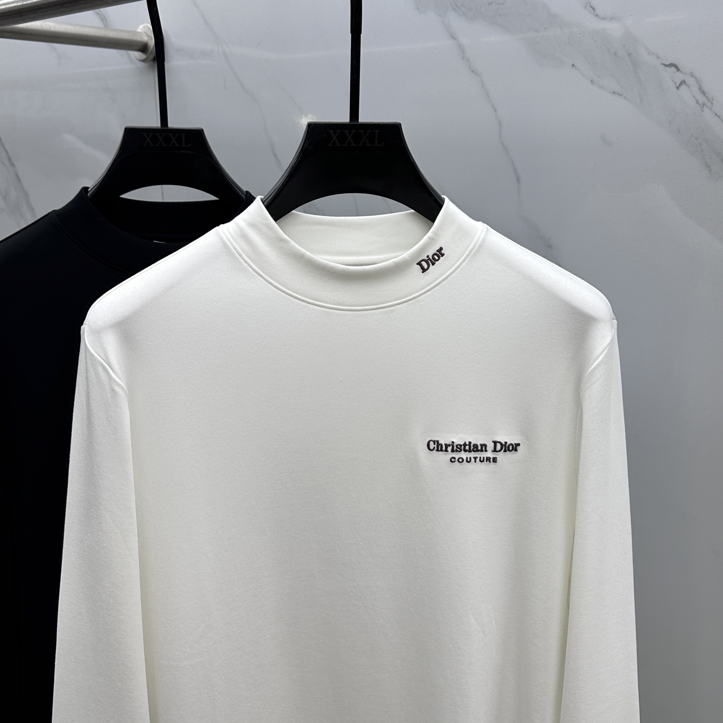 🆕Dior迪奥 2025秋冬新款长袖打底衫保暖，同步发售！定制专属纯棉面料，内微磨毛，胸前采用品牌log