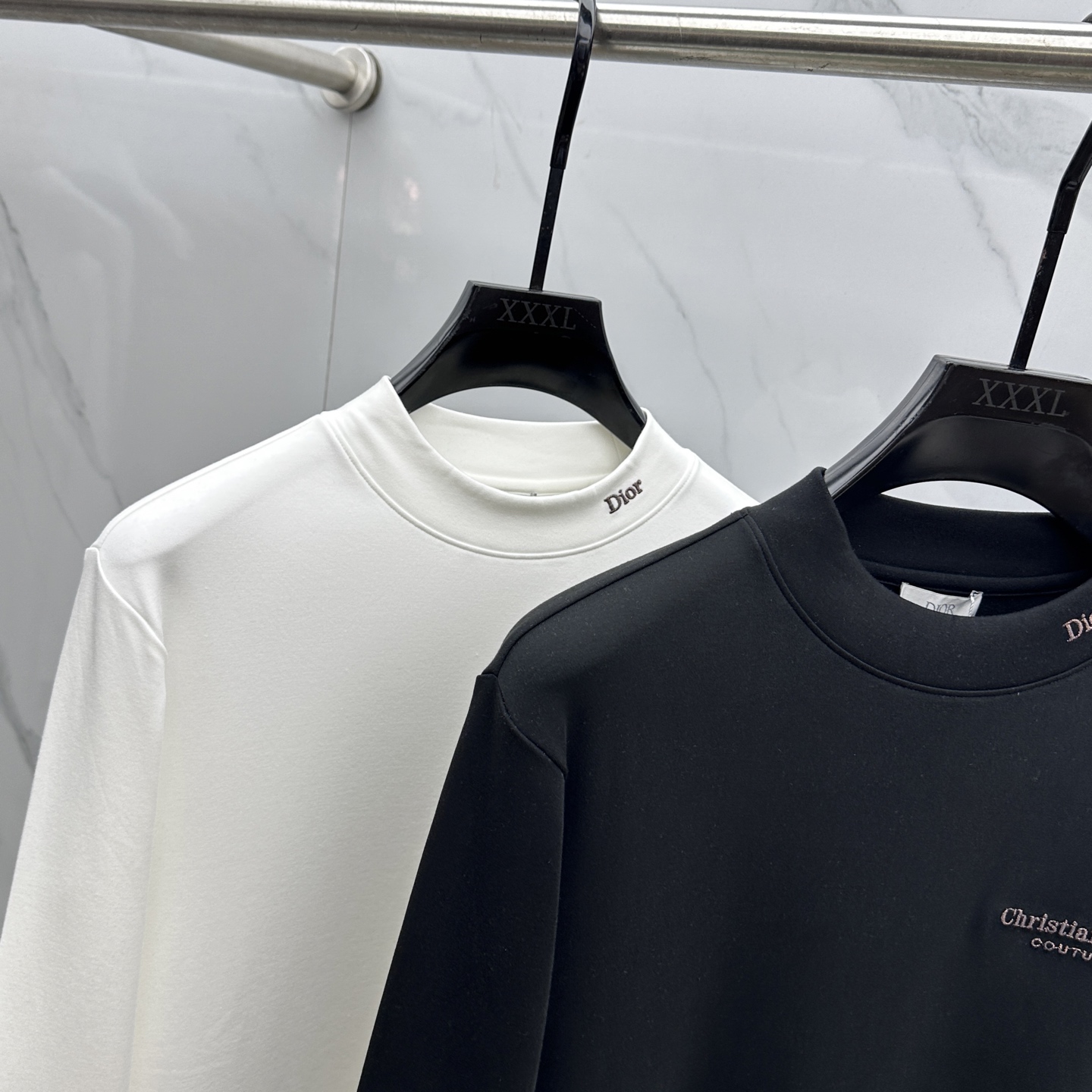 🆕Dior迪奥 2025秋冬新款长袖打底衫保暖，同步发售！定制专属纯棉面料，内微磨毛，胸前采用品牌log