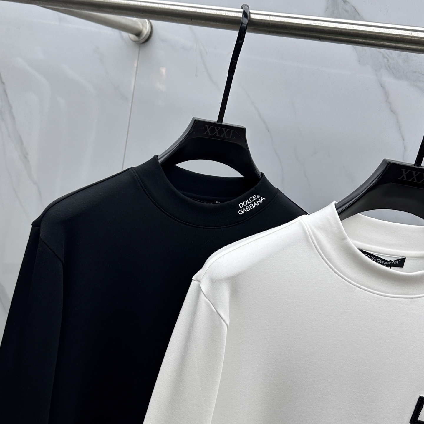 🆕DG杜嘉班纳 2025秋冬新款长袖打底衫保暖，同步发售！定制专属纯棉面料，内微磨毛，胸前采用品牌log