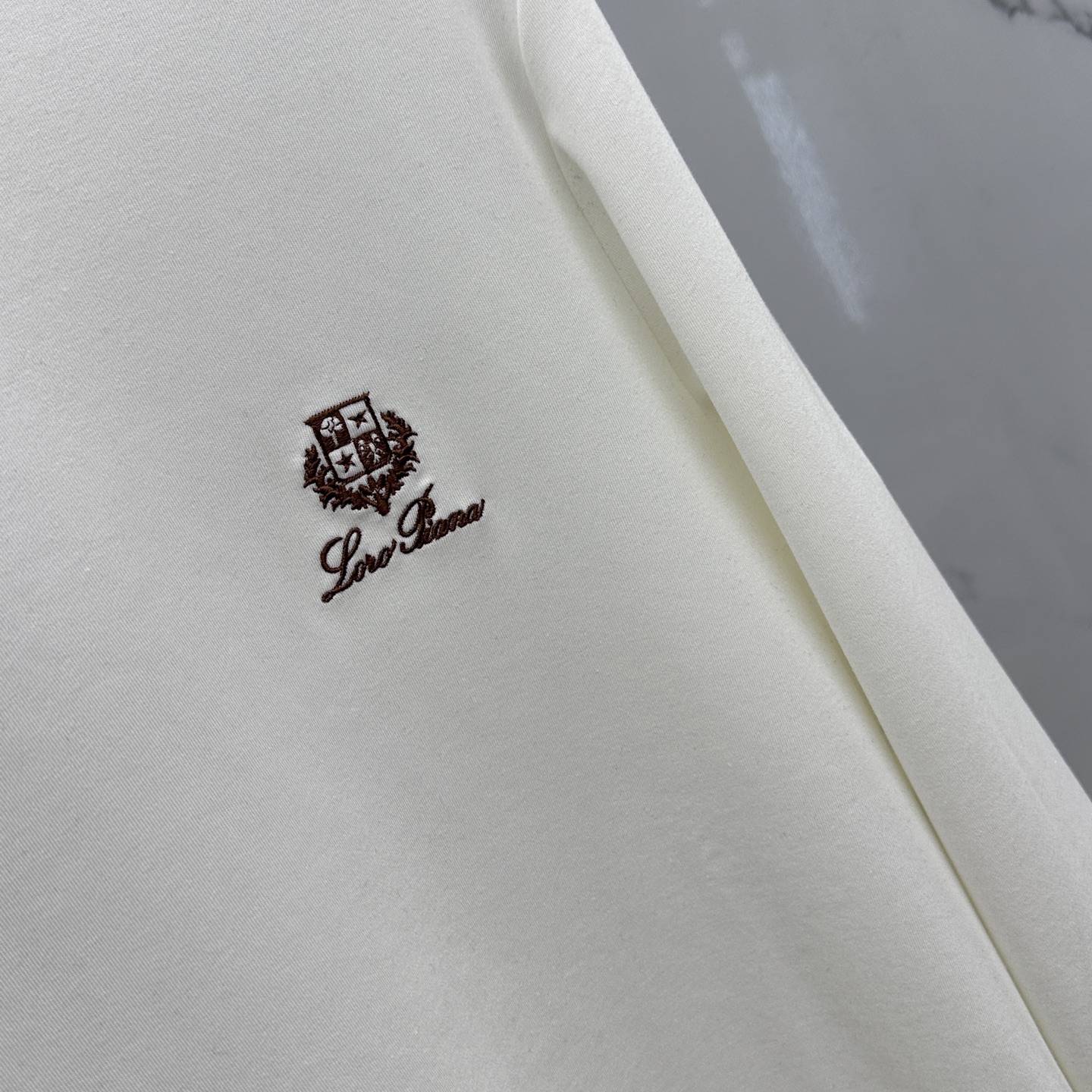 🆕lP🆕 秋冬新款长袖打底衫保暖，同步发售！定制专属纯棉面料，内微磨毛，胸前采用品牌logo图案刺绣设计