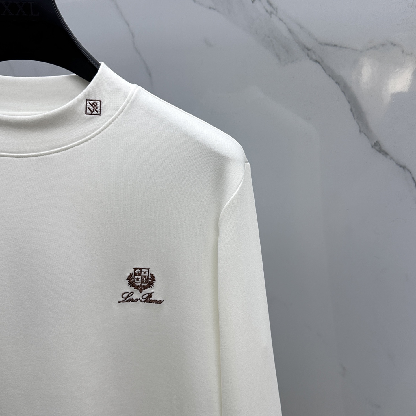 🆕lP🆕 秋冬新款长袖打底衫保暖，同步发售！定制专属纯棉面料，内微磨毛，胸前采用品牌logo图案刺绣设计