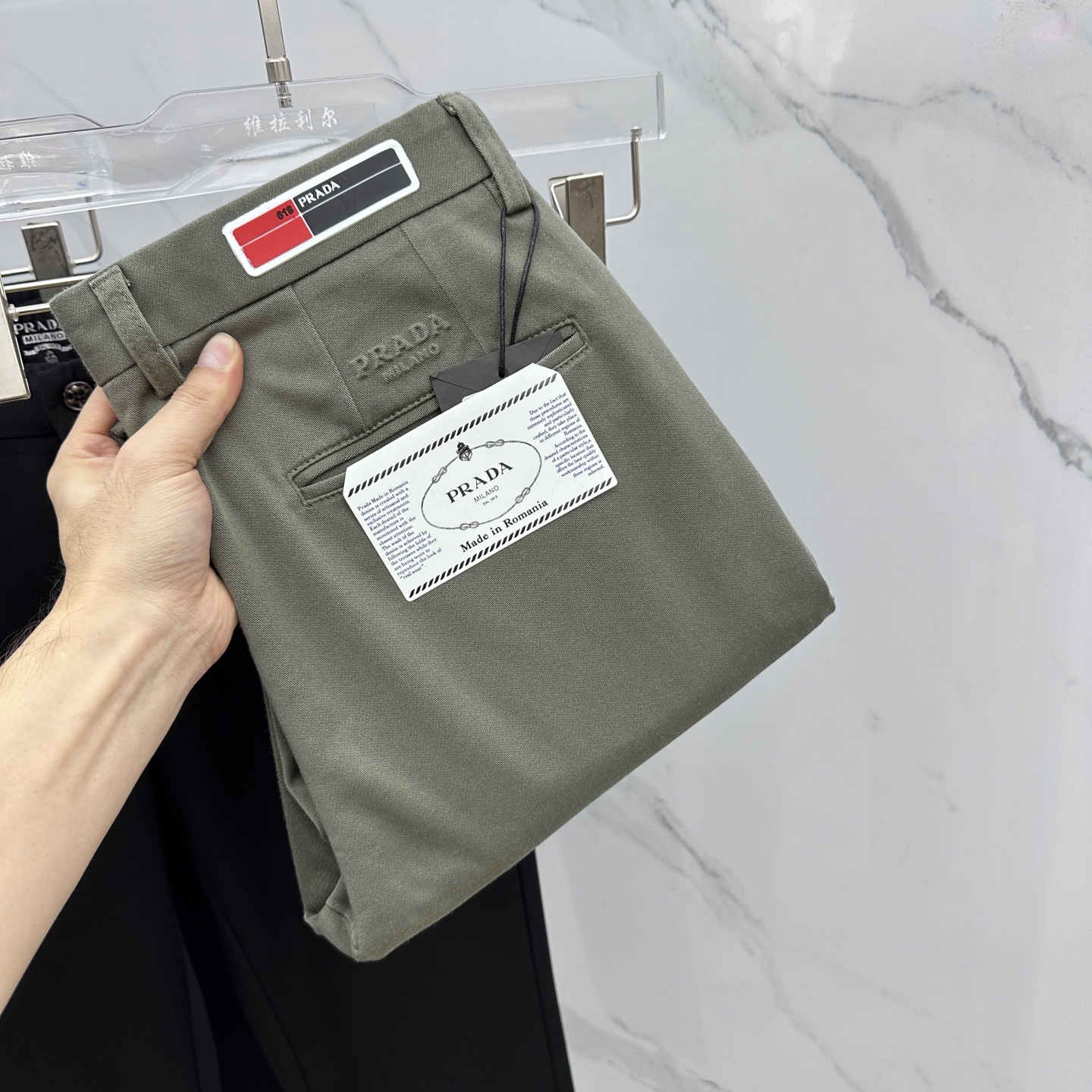 🆕Prada普拉达 2025早秋新品休闲裤西裤，官网同步发售，裤身工艺设计，进口客供辅料、面料定制，代工