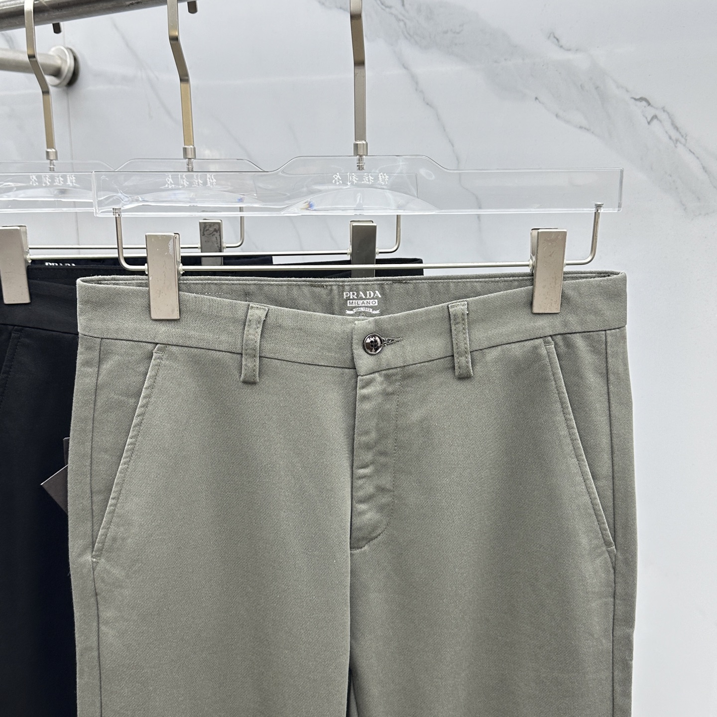 🆕Prada普拉达 2025早秋新品休闲裤西裤，官网同步发售，裤身工艺设计，进口客供辅料、面料定制，代工
