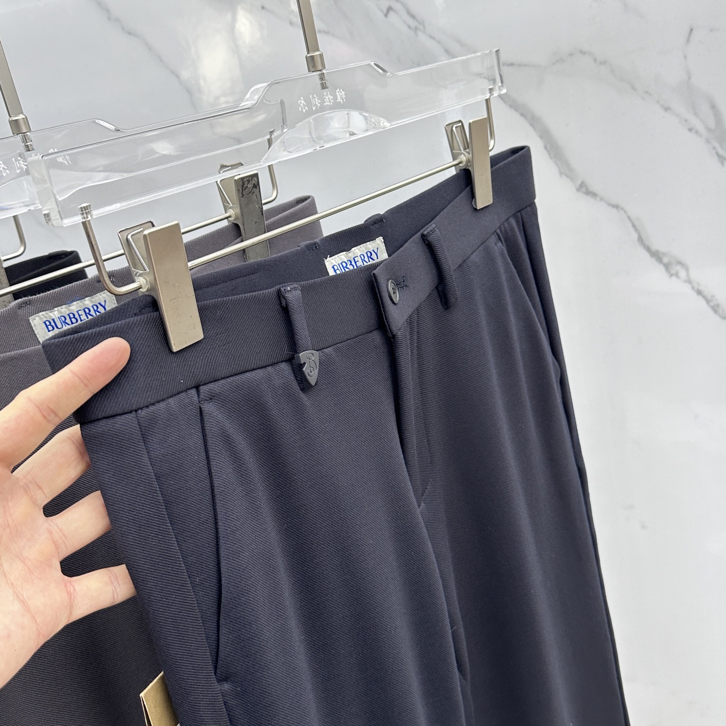 🆕Burberry巴宝莉 2025早秋新品休闲裤西裤，官网同步发售，裤身工艺设计，进口客供辅料、面料定制