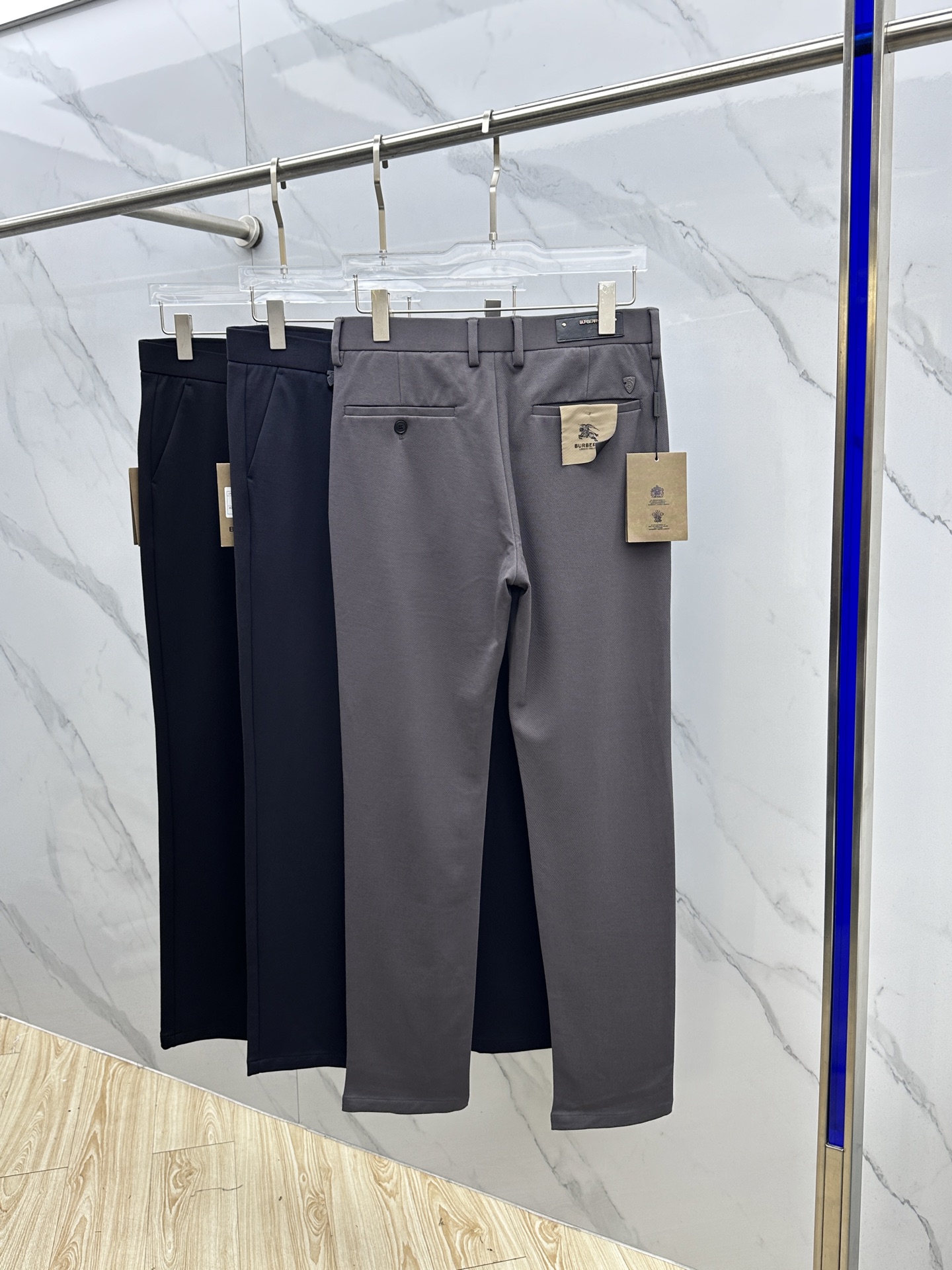 🆕Burberry巴宝莉 2025早秋新品休闲裤西裤，官网同步发售，裤身工艺设计，进口客供辅料、面料定制