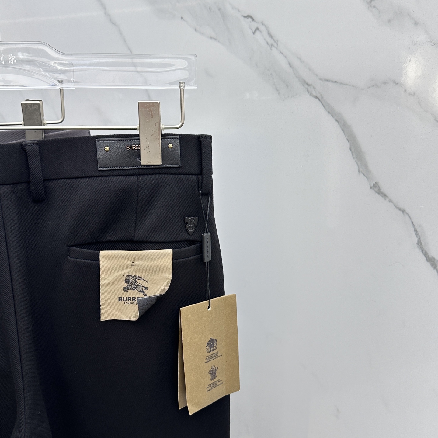 🆕Prada普拉达 2025早秋新品休闲裤西裤，官网同步发售，裤身工艺设计，进口客供辅料、面料定制，代工