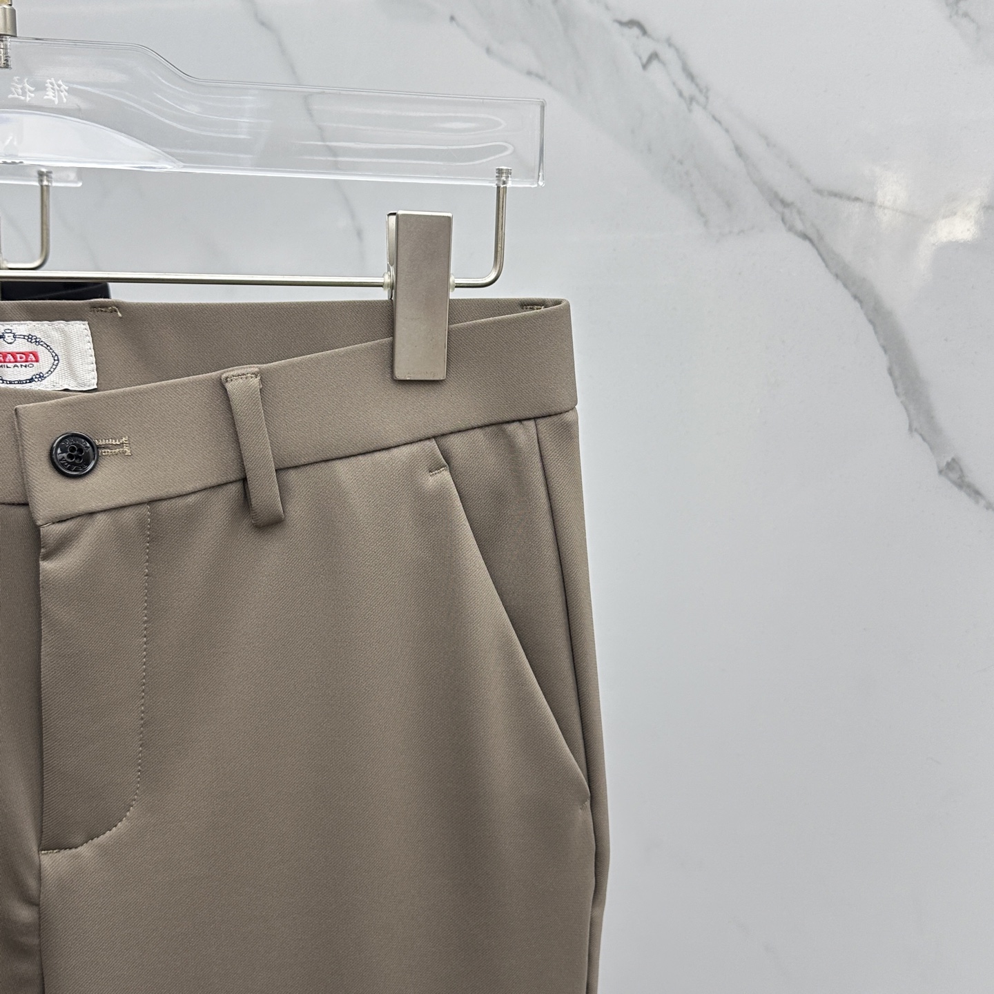 🆕Prada普拉达 2025早秋新品休闲裤西裤，官网同步发售，裤身工艺设计，进口客供辅料、面料定制，代工
