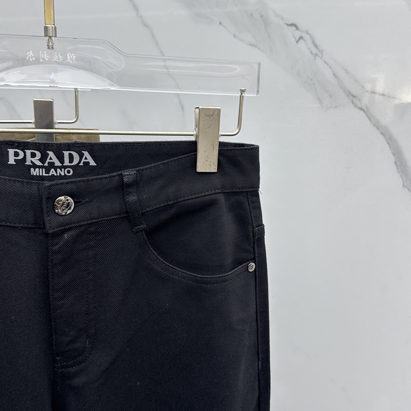 🆕Prada普拉达 2025早秋新品休闲裤五袋牛仔裤，官网同步发售，裤身工艺设计，进口客供辅料、面料定制