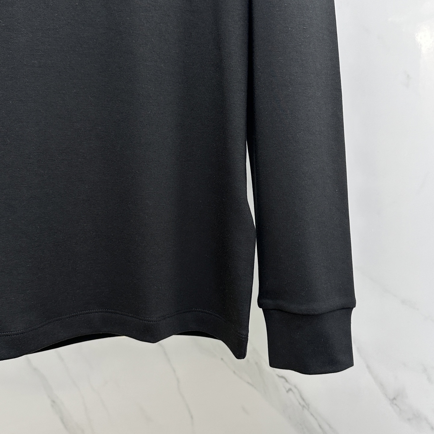 🆕Burberry巴宝莉 2025秋冬新款长袖打底衫保暖，同步发售！定制专属纯棉面料，内微磨毛，胸前采用