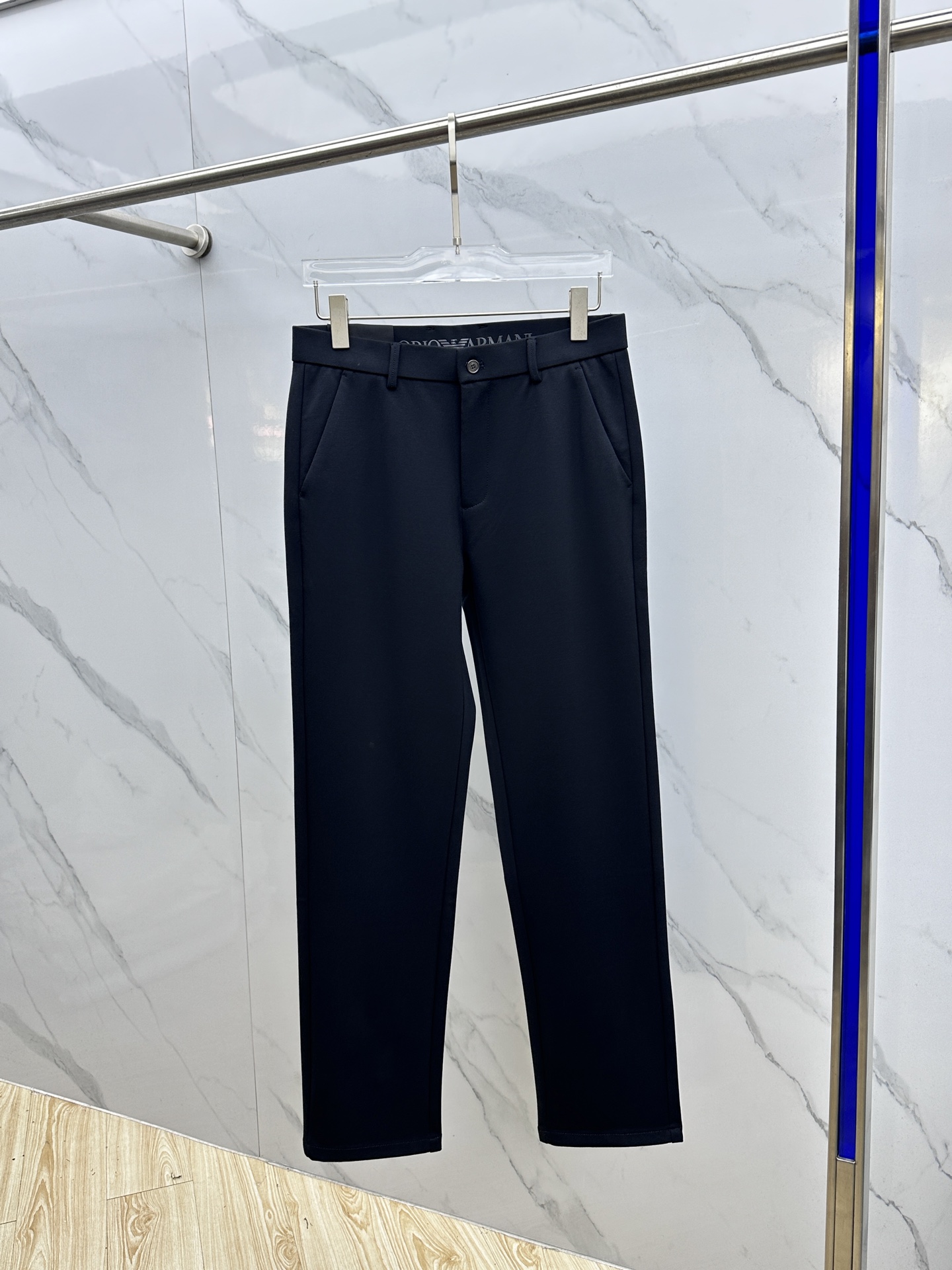 🆕Amani阿玛尼 2025早秋新品休闲裤西裤，官网同步发售，裤身工艺设计，定制五金辅料、面料定制，代工