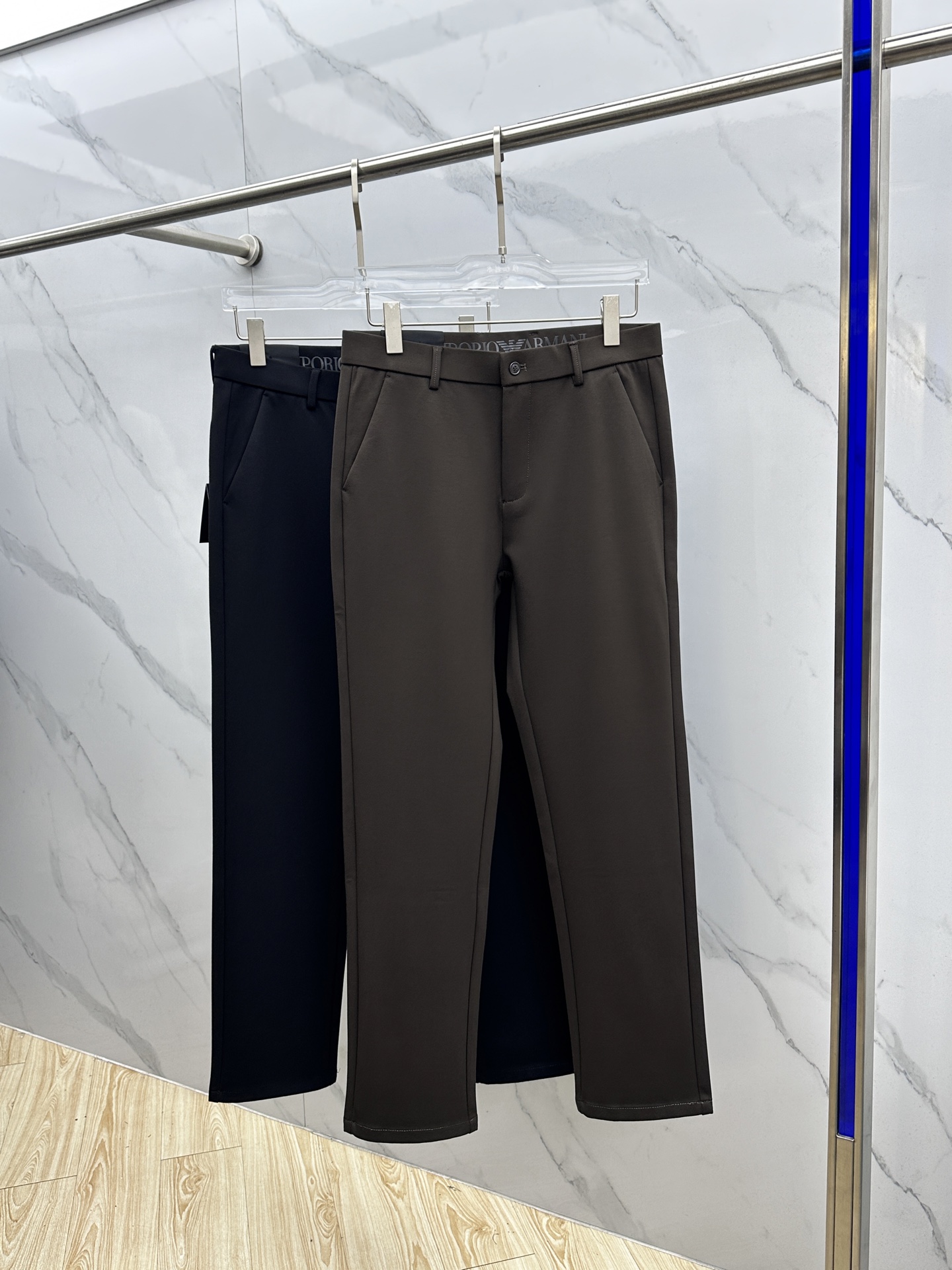 🆕Amani阿玛尼 2025早秋新品休闲裤西裤，官网同步发售，裤身工艺设计，定制五金辅料、面料定制，代工