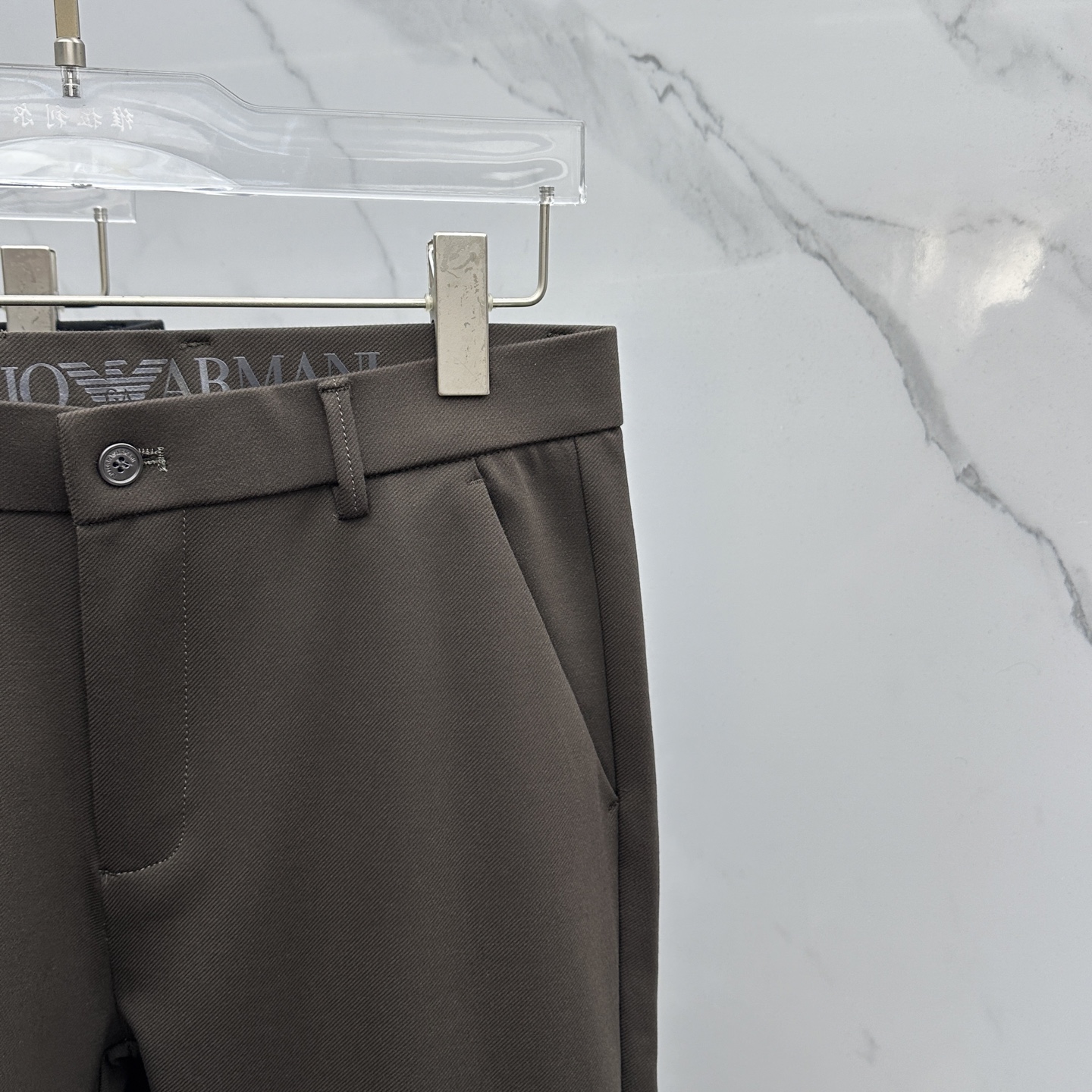 🆕Amani阿玛尼 2025早秋新品休闲裤西裤，官网同步发售，裤身工艺设计，定制五金辅料、面料定制，代工