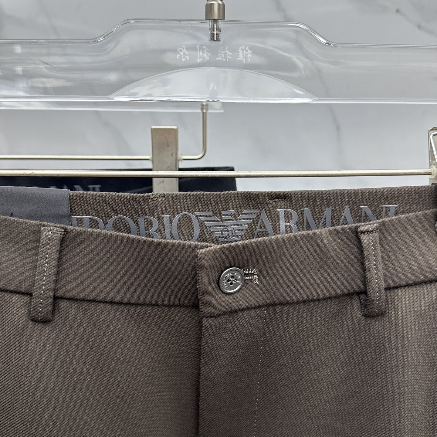 🆕Amani阿玛尼 2025早秋新品休闲裤西裤，官网同步发售，裤身工艺设计，定制五金辅料、面料定制，代工