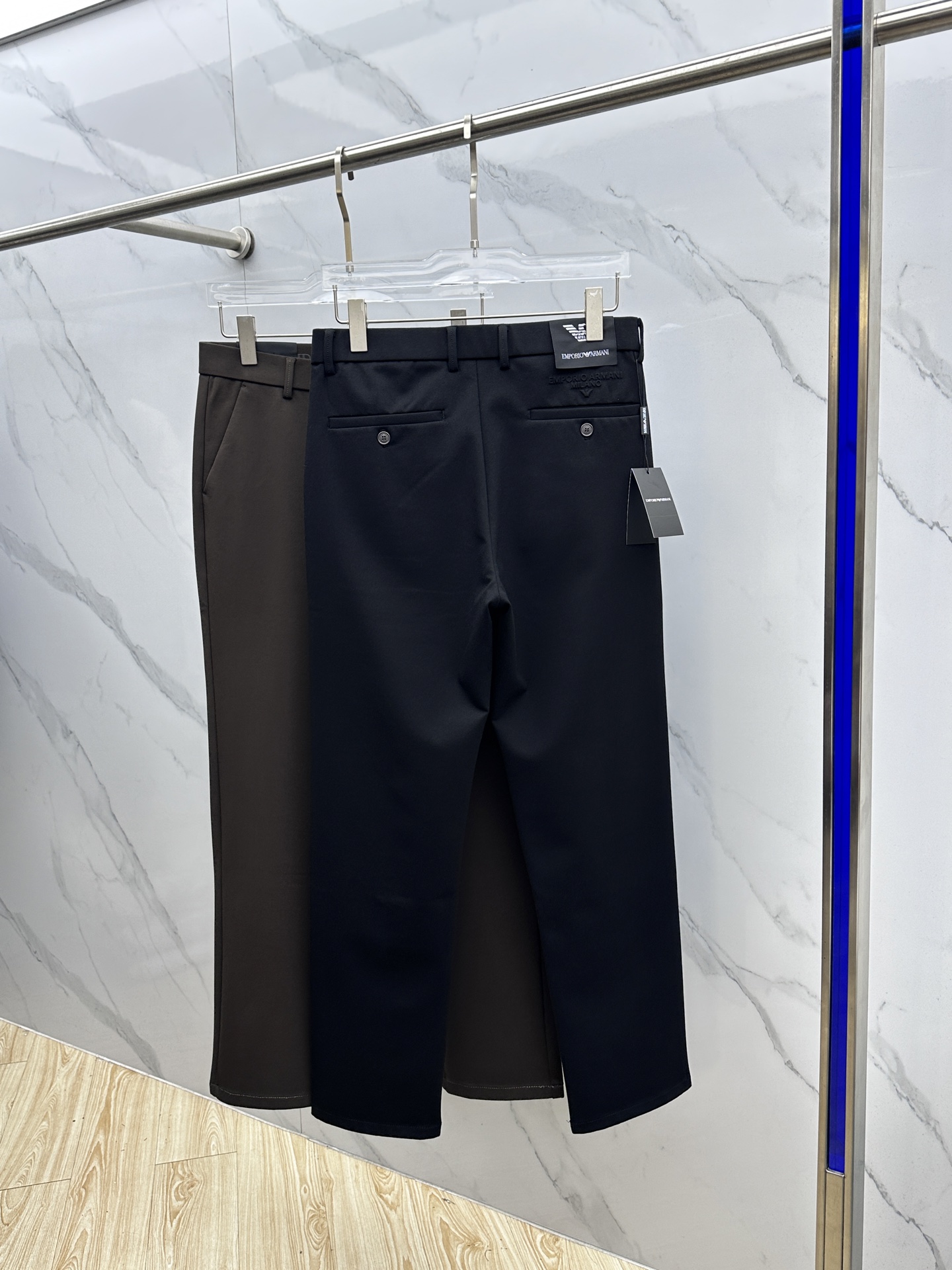 🆕Amani阿玛尼 2025早秋新品休闲裤西裤，官网同步发售，裤身工艺设计，定制五金辅料、面料定制，代工