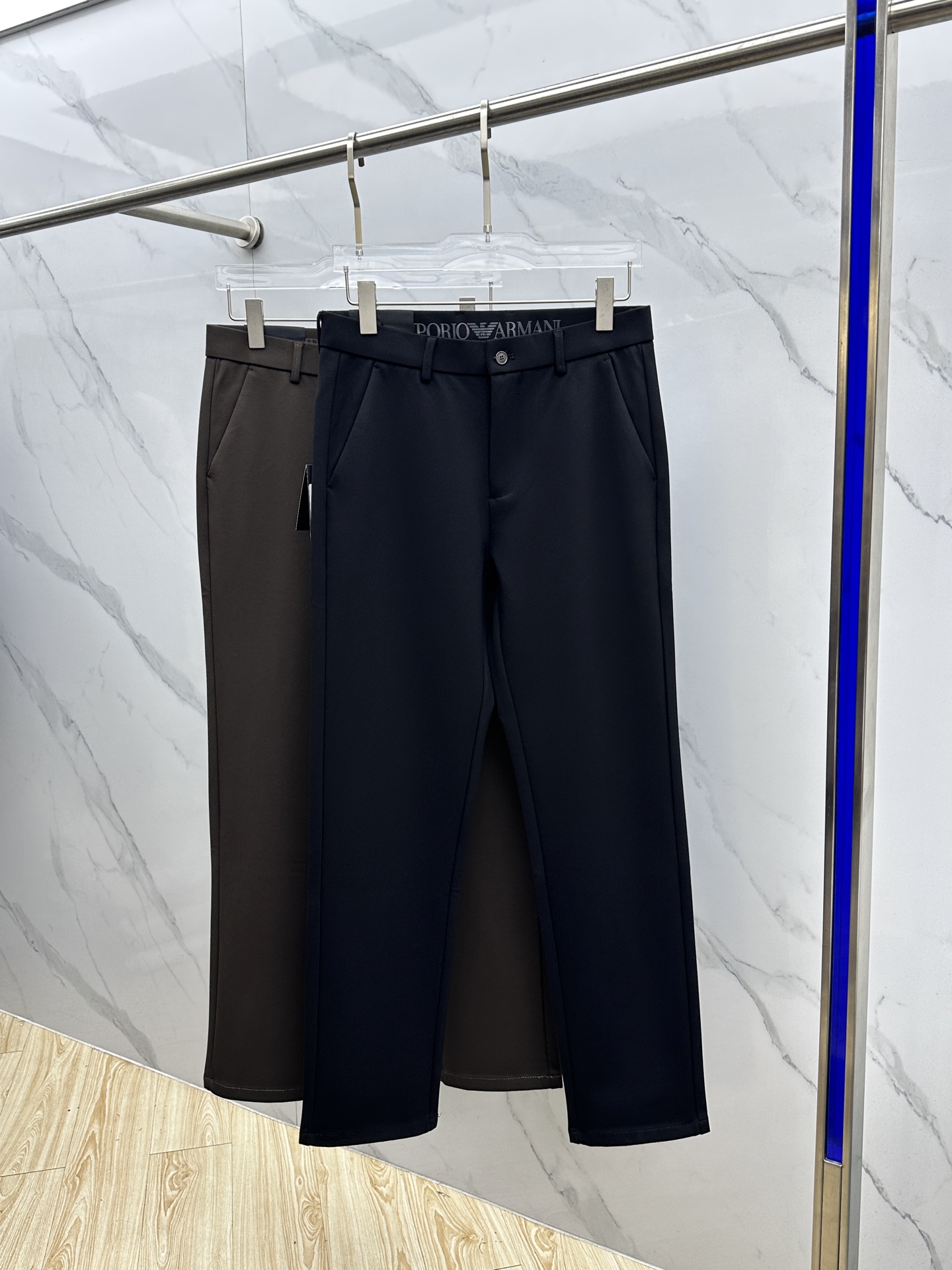 🆕Amani阿玛尼 2025早秋新品休闲裤西裤，官网同步发售，裤身工艺设计，定制五金辅料、面料定制，代工