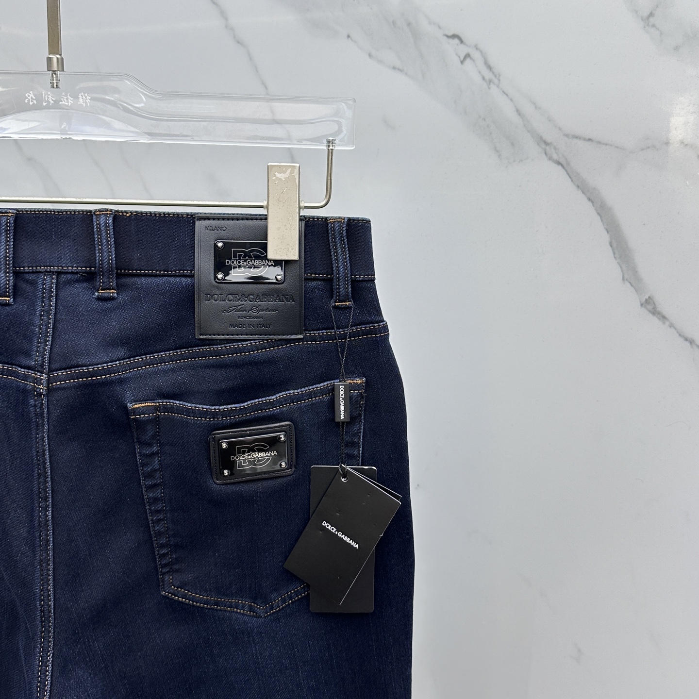 🆕DG杜嘉班纳 🔥高端定制、2025早秋最新款牛仔裤 抓绒加厚款 柜台同步发售 原版定制复刻 客供五金辅