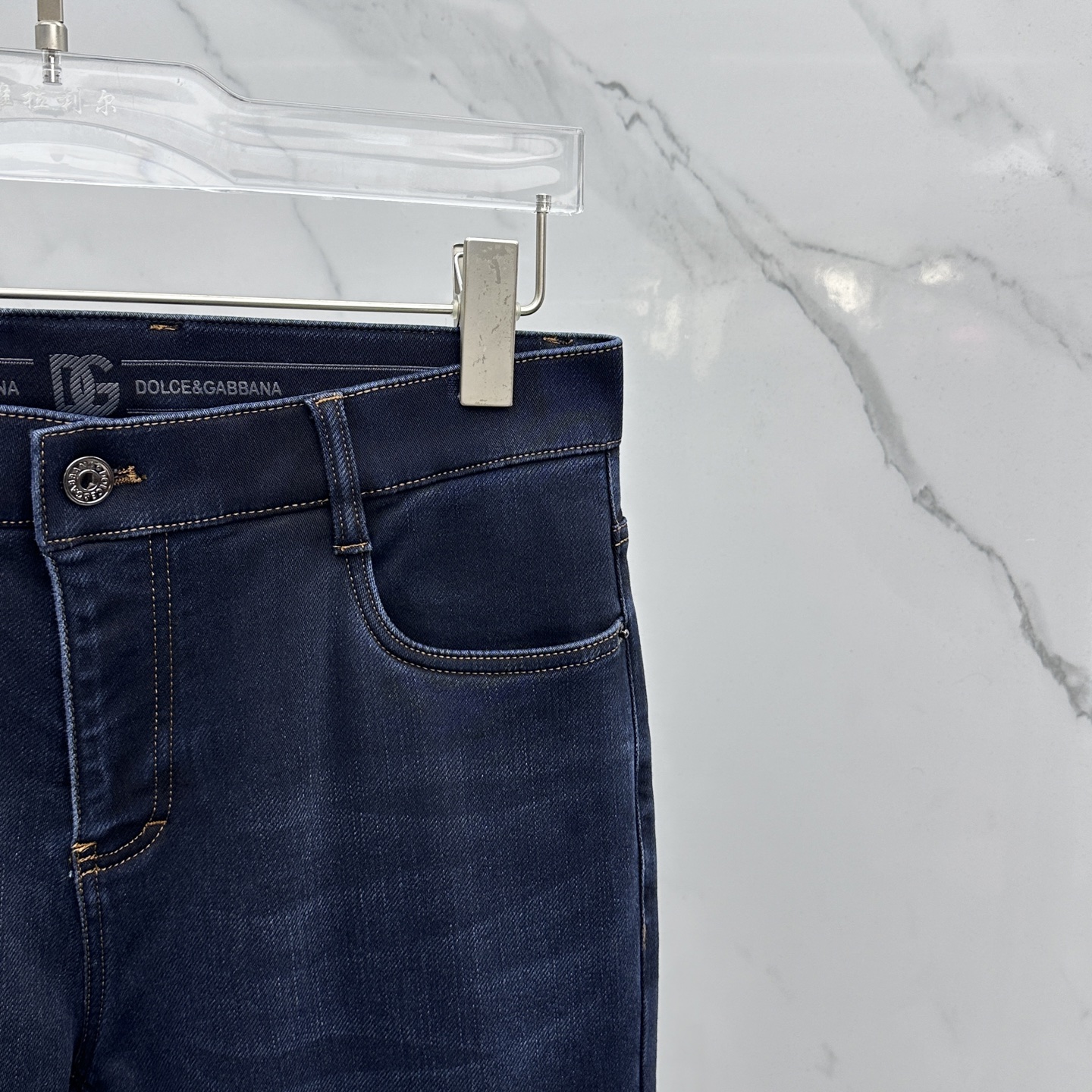 🆕DG杜嘉班纳 🔥高端定制、2025早秋最新款牛仔裤 抓绒加厚款 柜台同步发售 原版定制复刻 客供五金辅