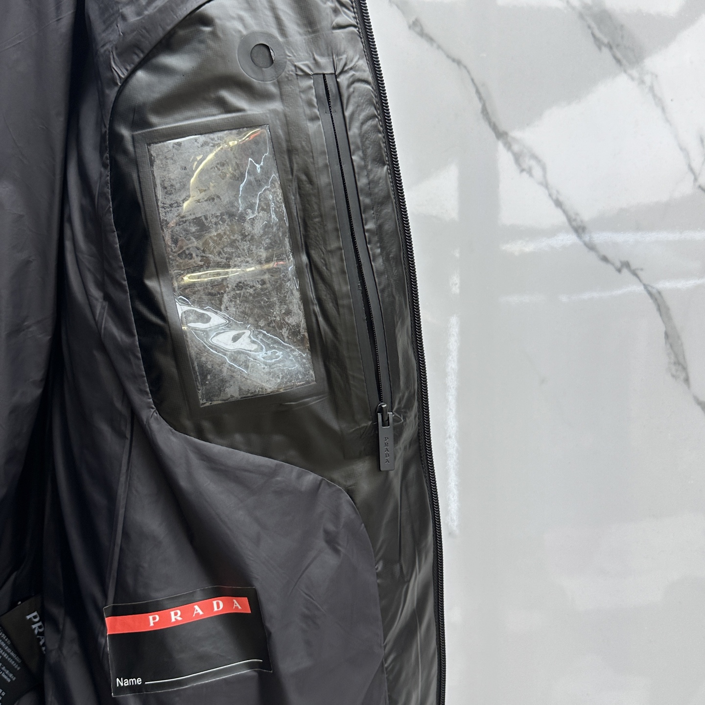 🆕Prada普拉达 高版本 2025ss秋冬新款时尚休闲羽绒外套连帽不可拆，处处细节显工艺足够的高级，结