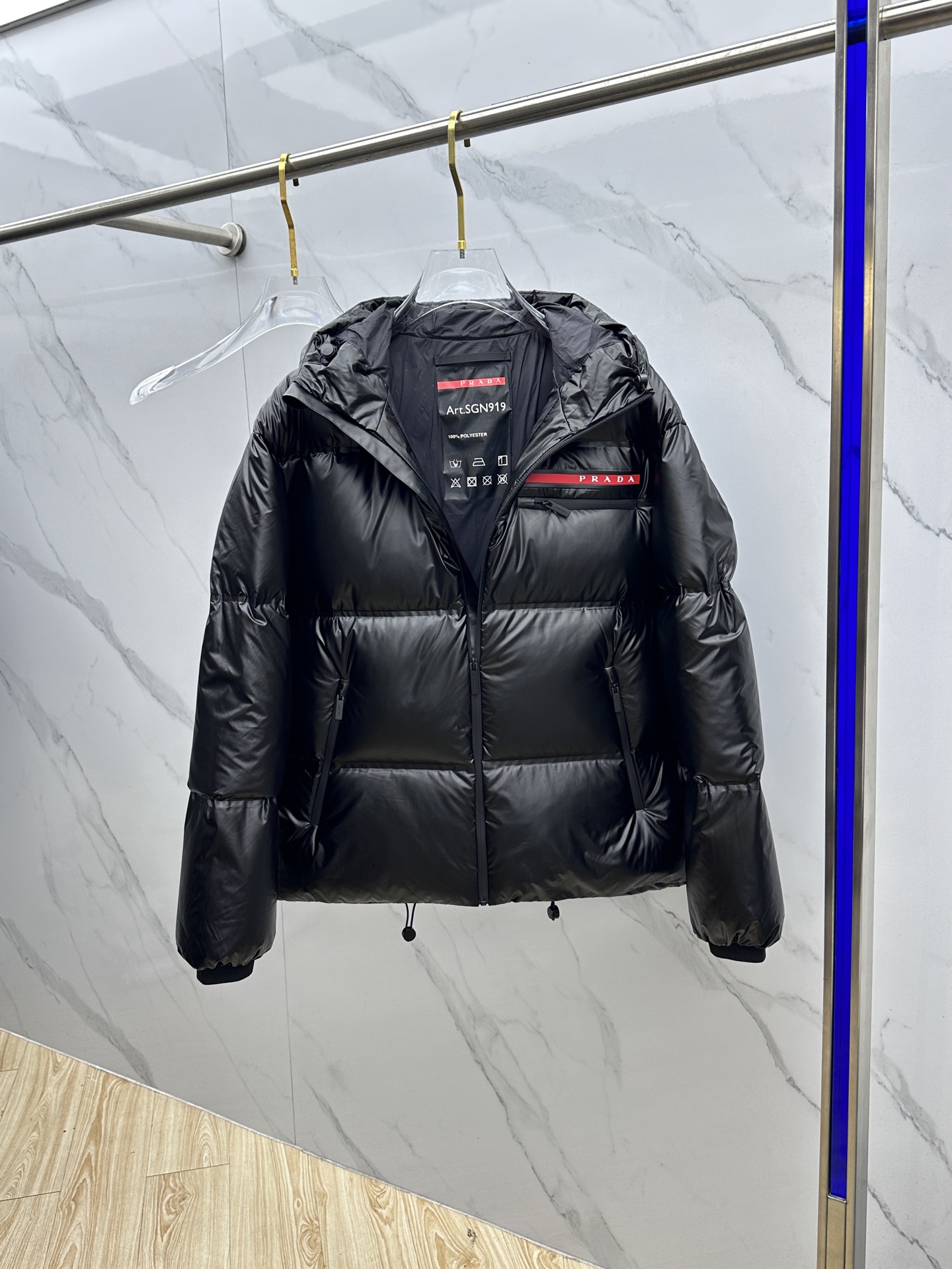 🆕Prada普拉达 高版本 2025ss秋冬新款时尚休闲羽绒外套连帽不可拆，处处细节显工艺足够的高级，结