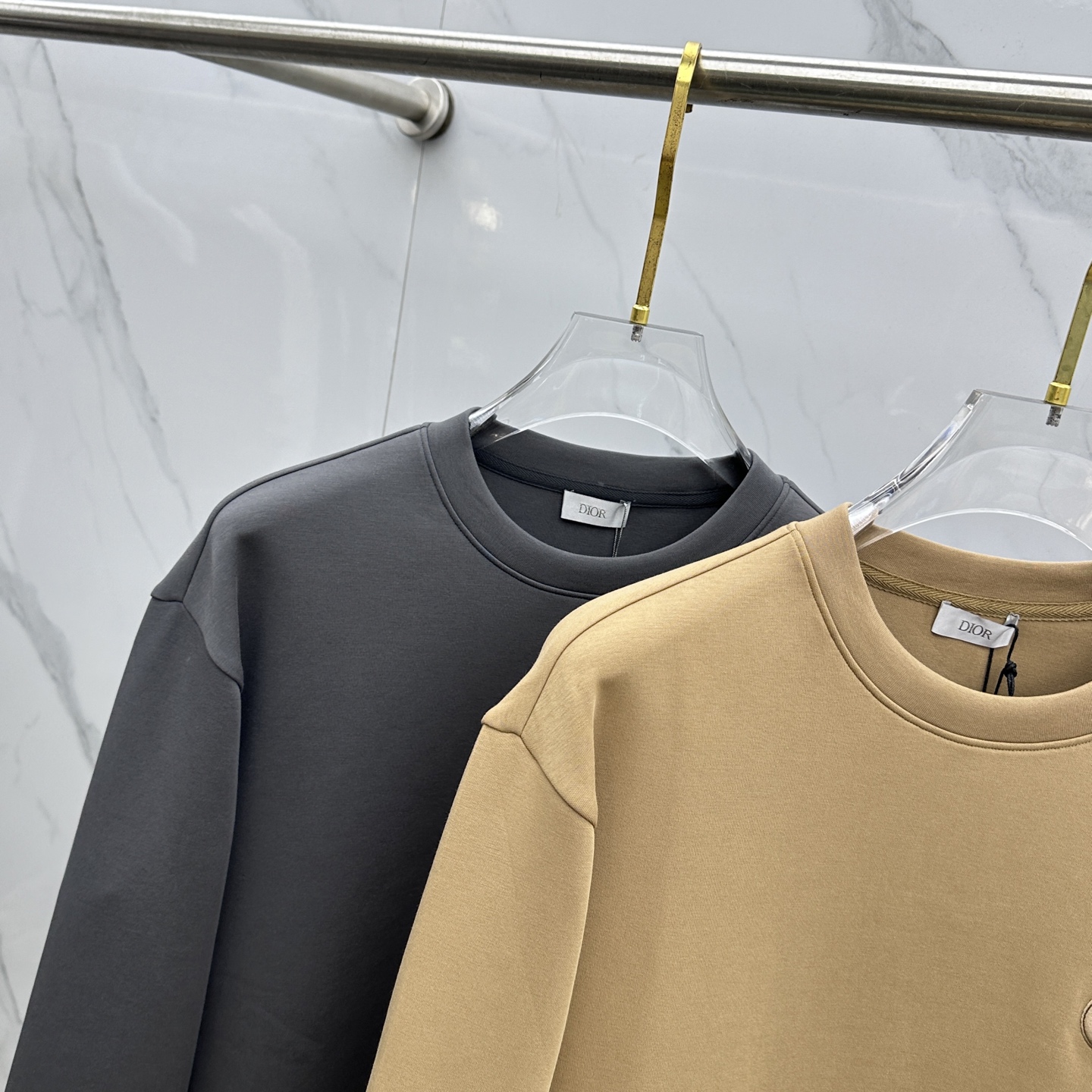 🆕Dior迪奥 2025ss秋冬新品刺绣圆领套头卫衣 高超的时尚魅力风范,特立独行的艺术气息.客供定制面