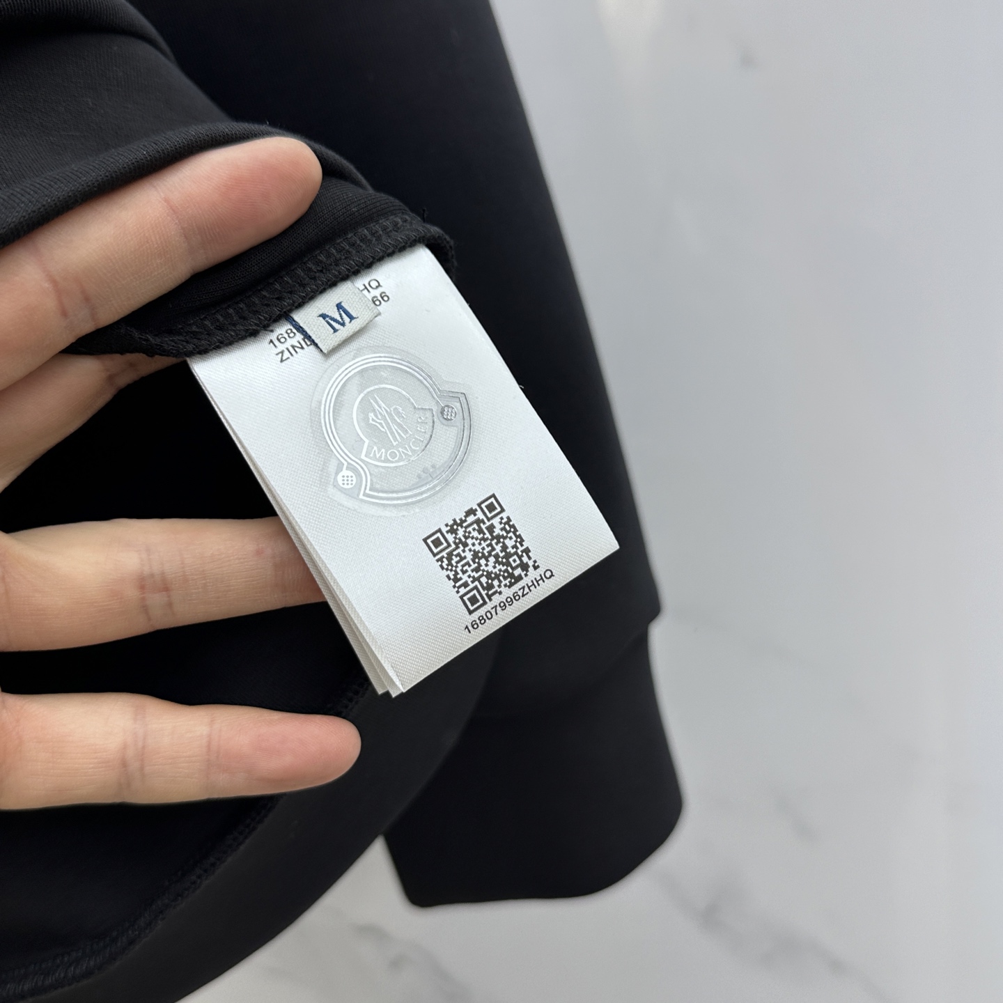 🆕Moncler蒙口 2025ss秋冬新品徽章圆领套头卫衣 高超的时尚魅力风范,特立独行的艺术气息.客供