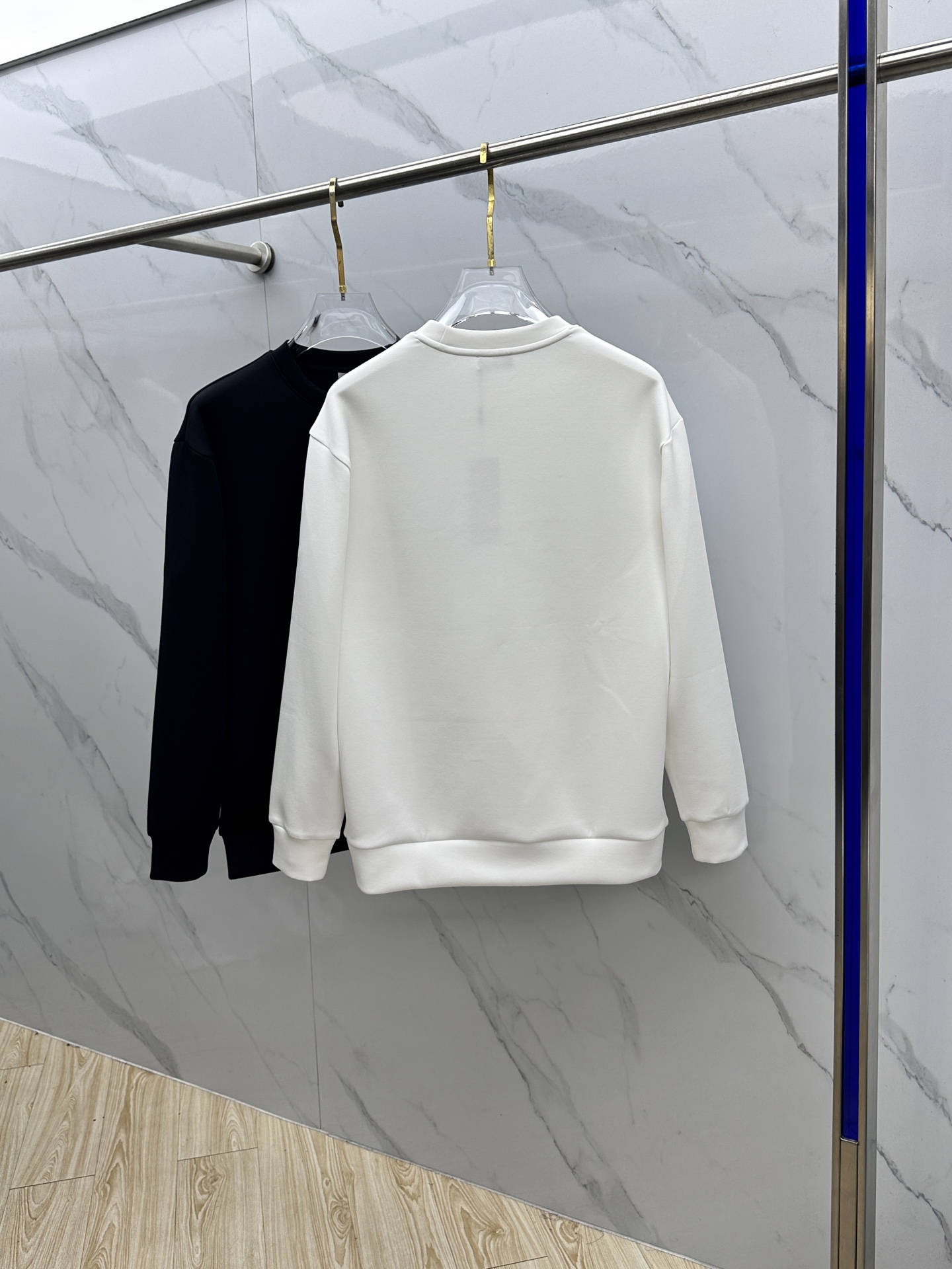 🆕Dior迪奥 2025ss秋冬新品刺绣圆领套头卫衣 高超的时尚魅力风范,特立独行的艺术气息.客供定制面