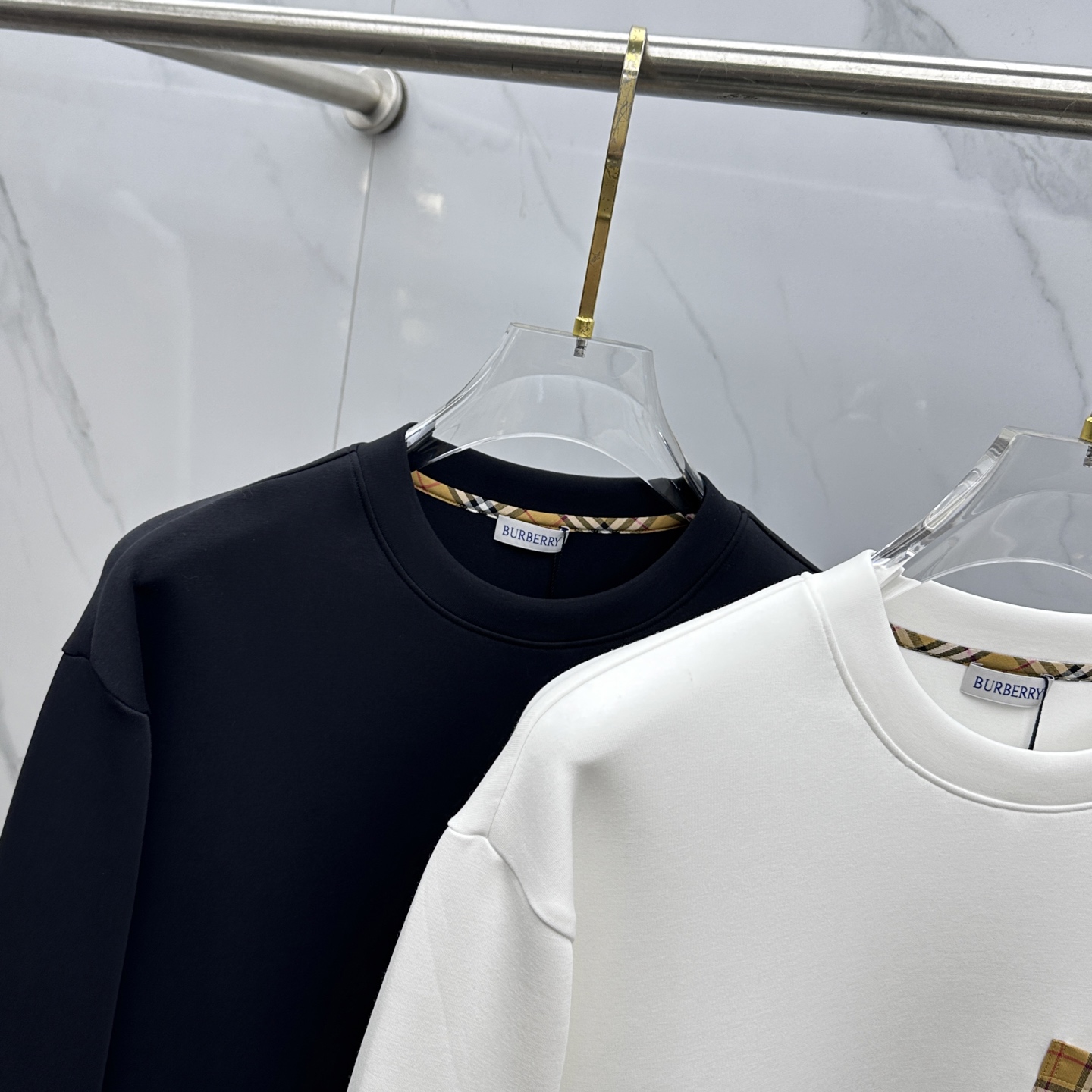 🆕Burberry巴宝莉 2025ss秋冬新品刺绣圆领套头卫衣 高超的时尚魅力风范,特立独行的艺术气息.