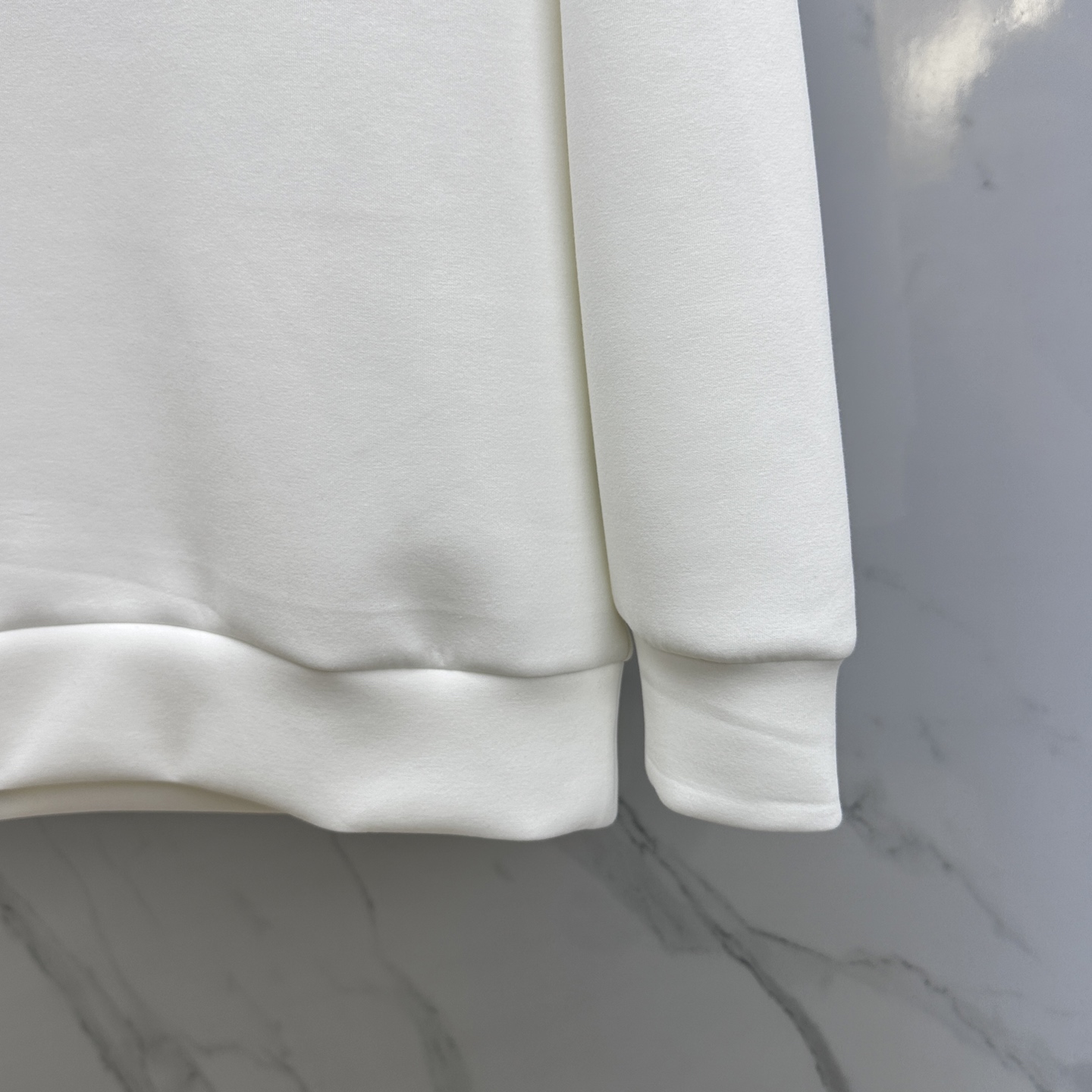 🆕Burberry巴宝莉 秋冬新品刺绣圆领套头卫衣 高超的时尚魅力风范,特立独行的艺术气息.客供定制面料