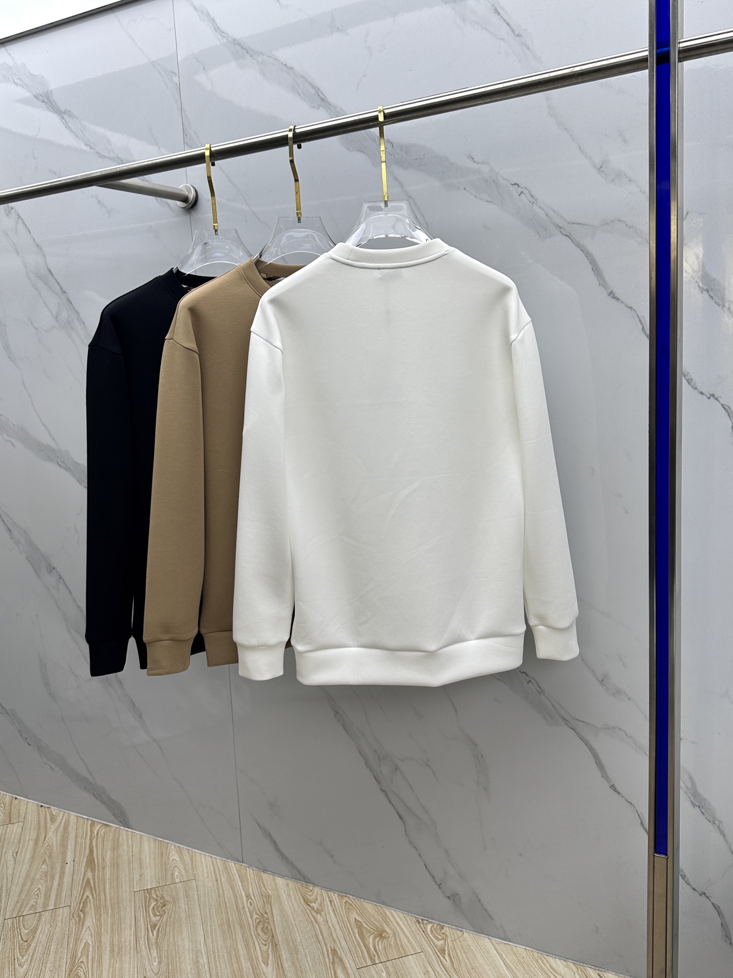 🆕Burberry巴宝莉 秋冬新品刺绣圆领套头卫衣 高超的时尚魅力风范,特立独行的艺术气息.客供定制面料