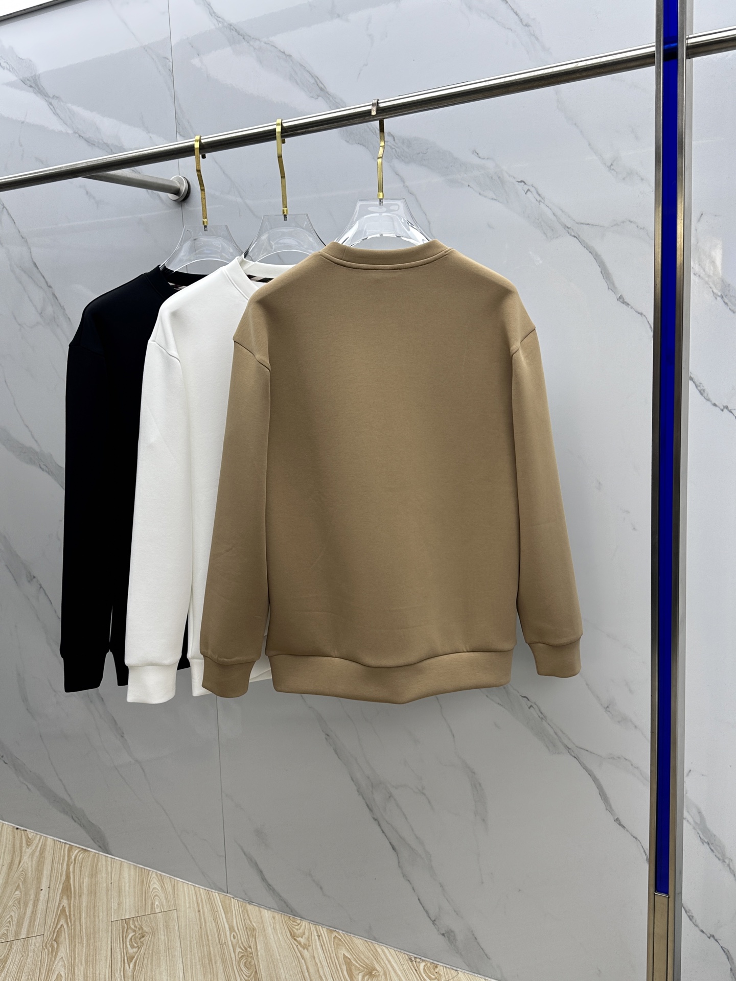 🆕Burberry巴宝莉 秋冬新品刺绣圆领套头卫衣 高超的时尚魅力风范,特立独行的艺术气息.客供定制面料