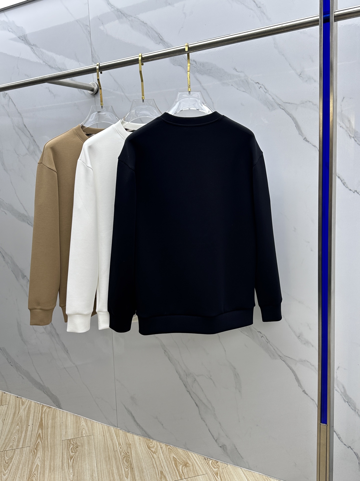 🆕Burberry巴宝莉 秋冬新品刺绣圆领套头卫衣 高超的时尚魅力风范,特立独行的艺术气息.客供定制面料