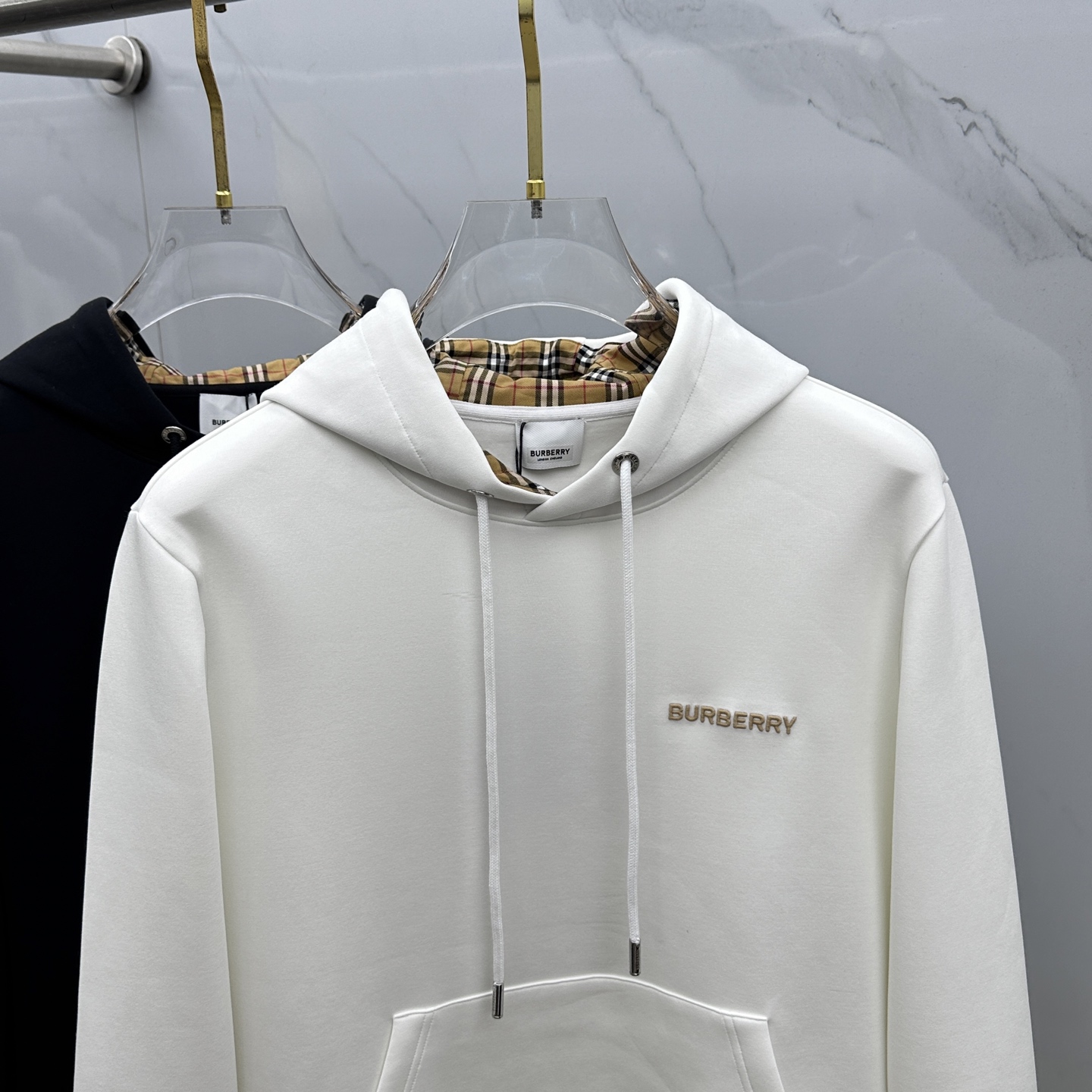 🆕Burberry巴宝莉 秋冬新款男女款连帽卫衣.贸易公司渠道货，精选优质空气层针织棉面料，手感柔软轻薄